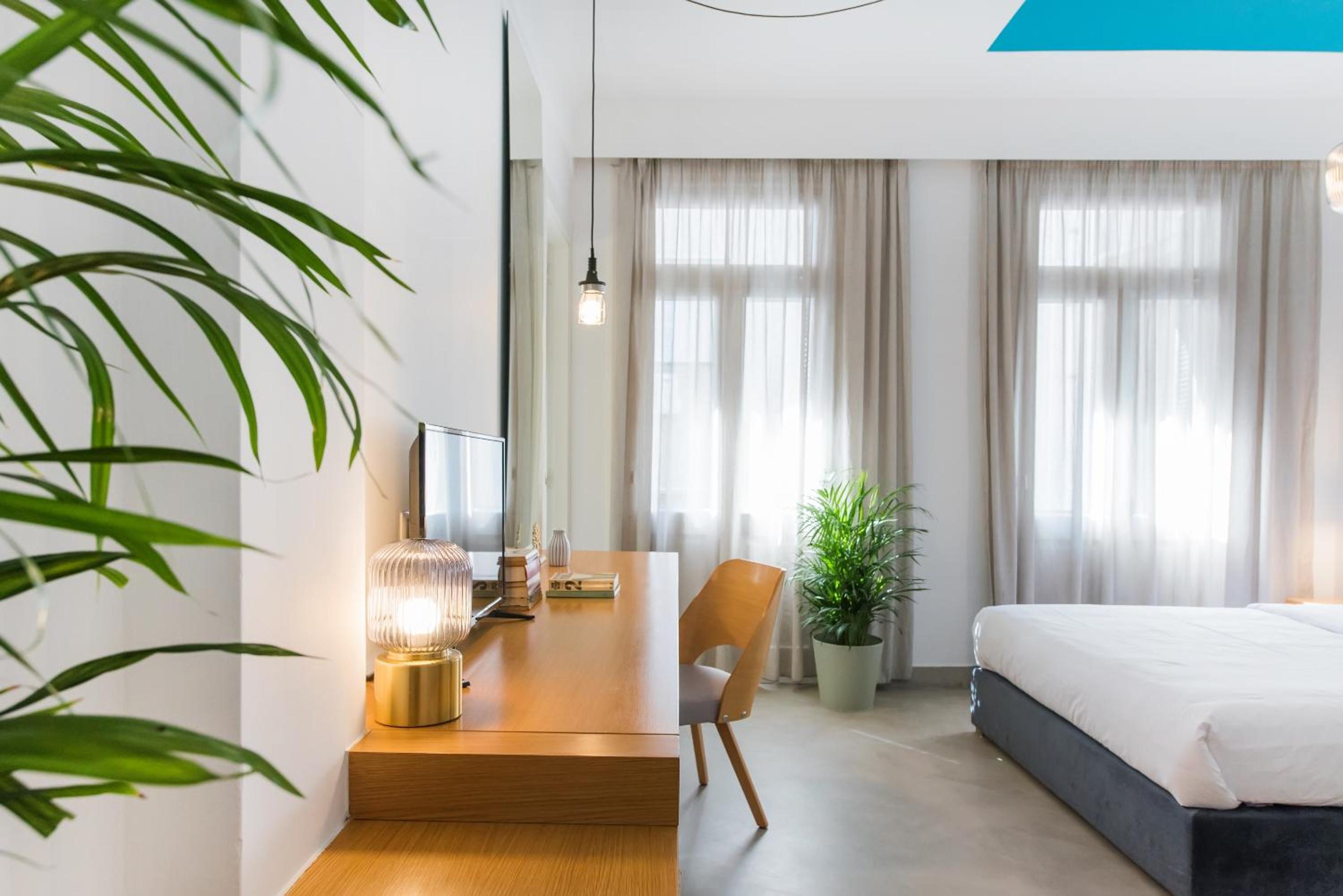 MONK Monastiraki Suites