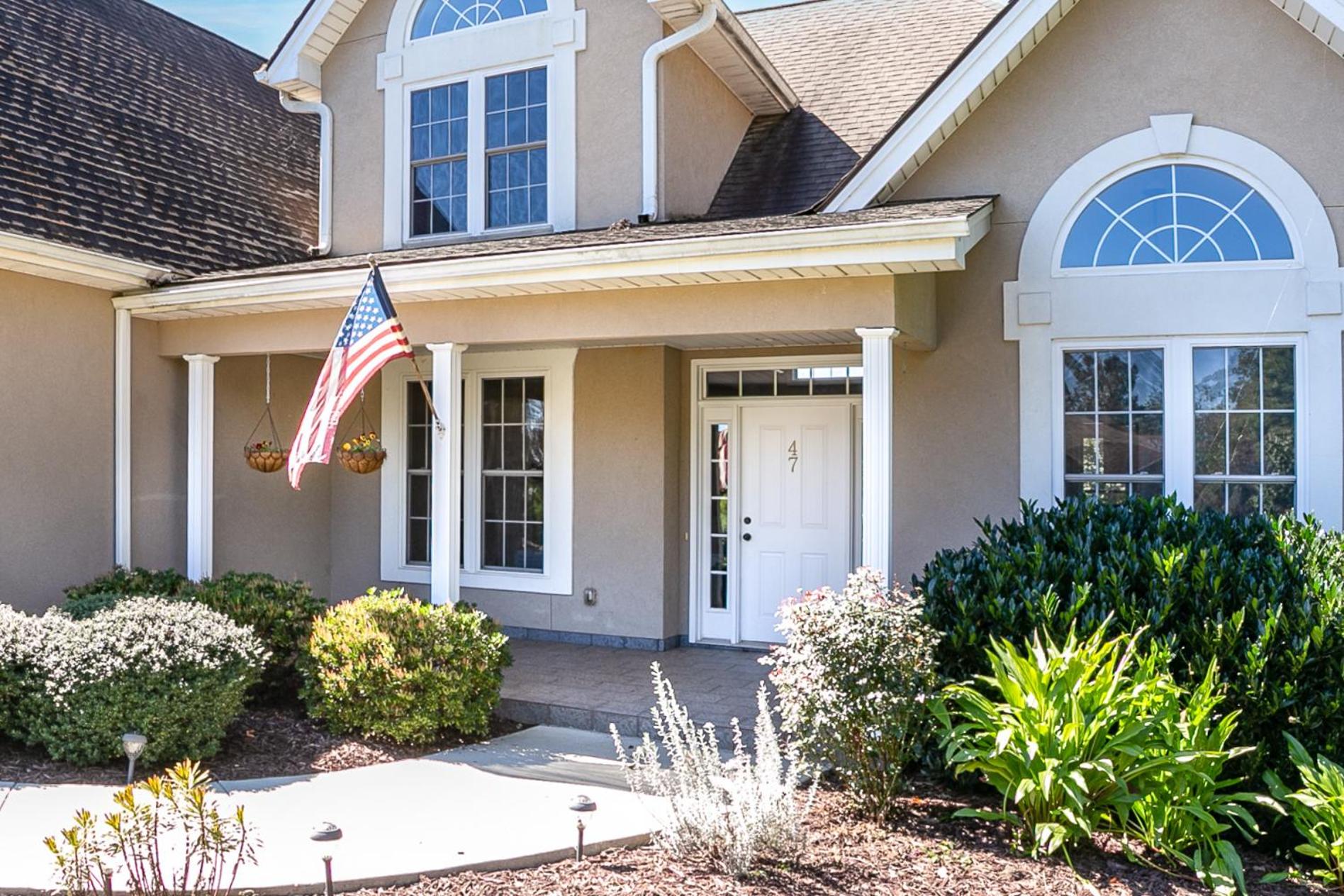 Hotel Luxurious House with Pool Near Asheville by Mighty Tree Properties - Image 1