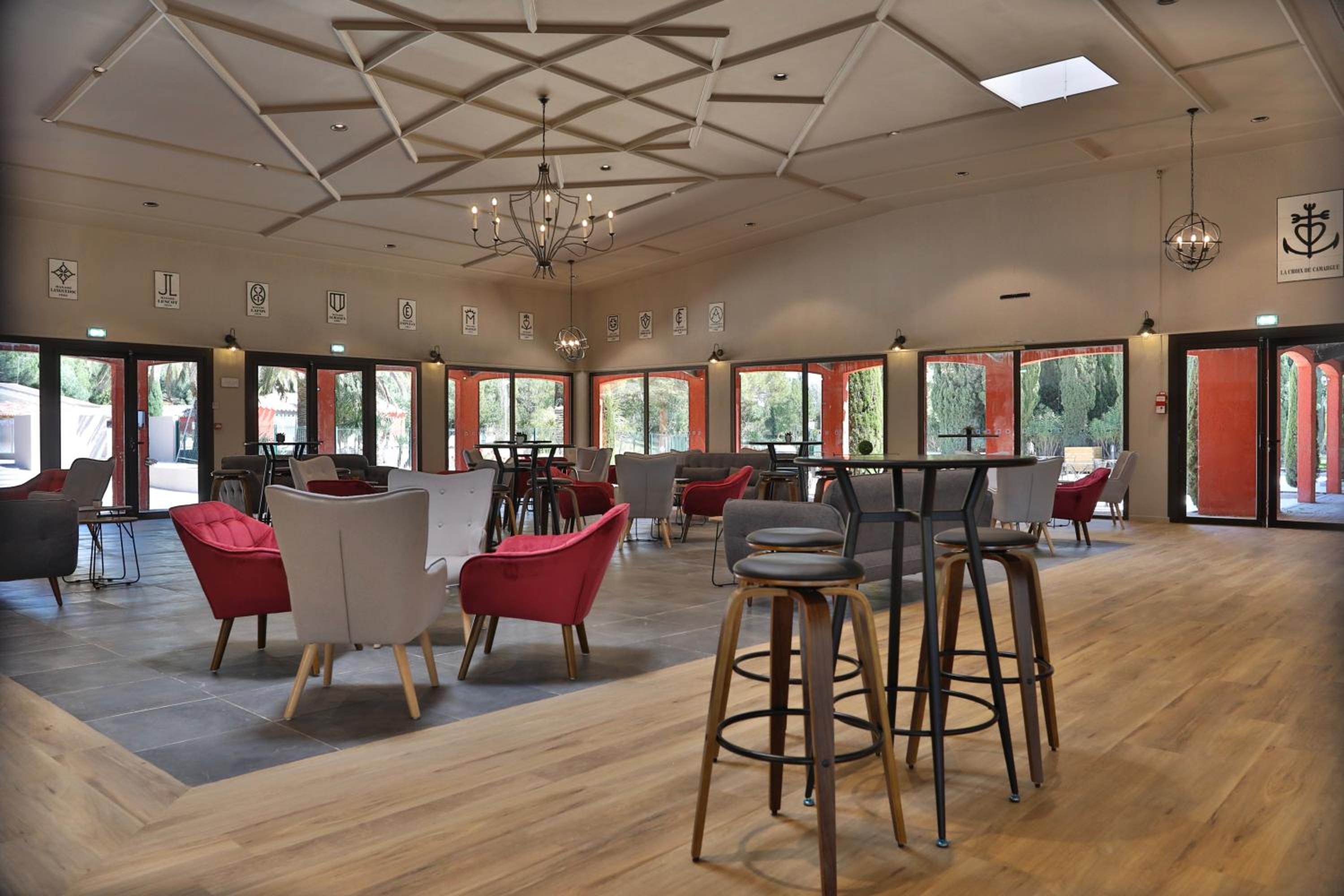 Arles Vacations - SOWELL HOTELS L'Olivier - Property Image 11