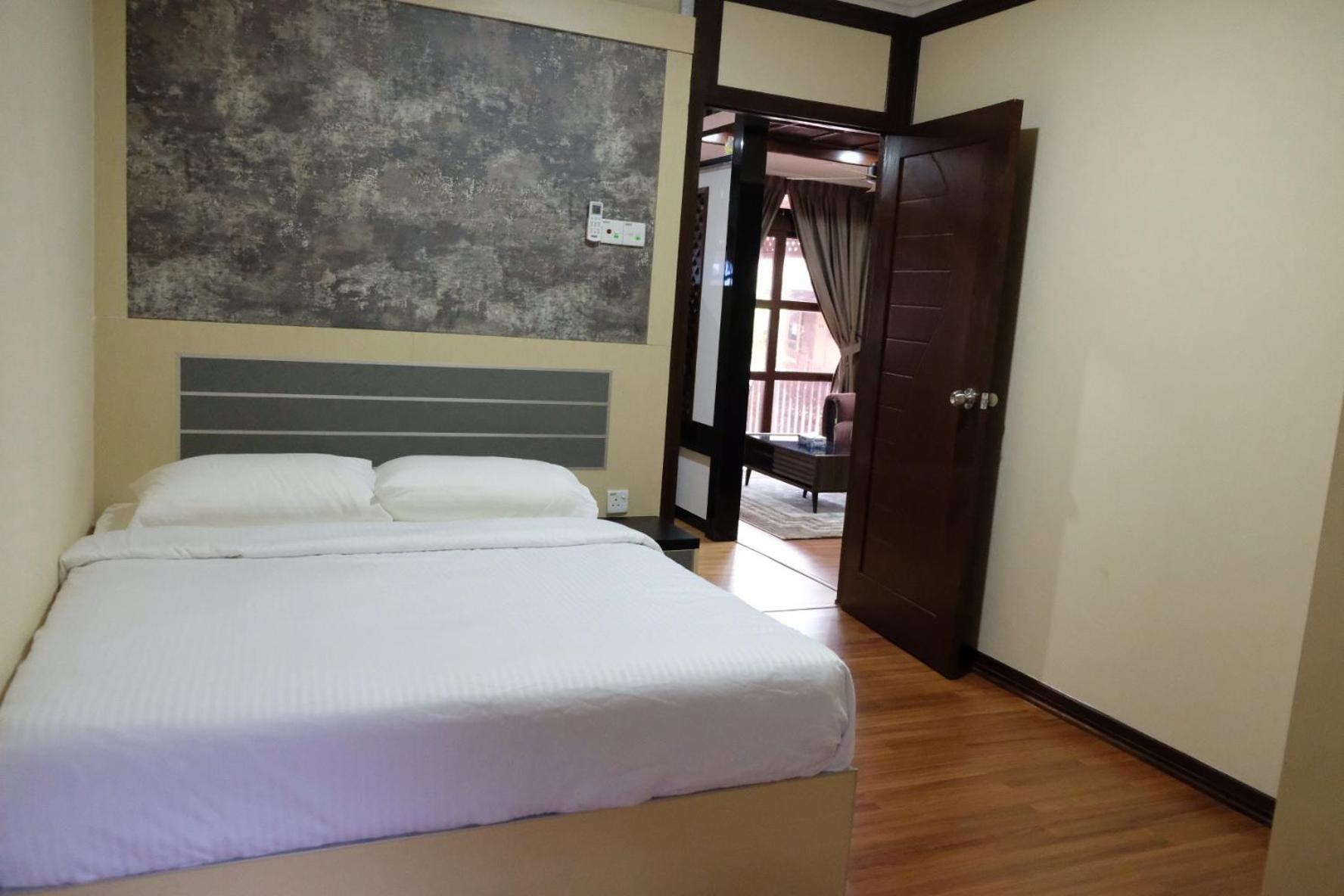 D'Razna Chalet Pantai Seberang Takir photo 3