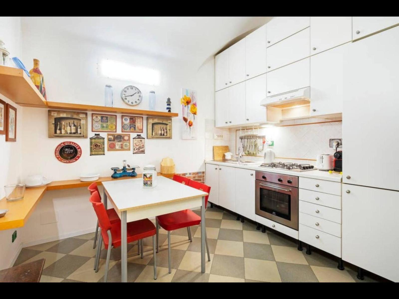 A casa di Vera - Vaticano