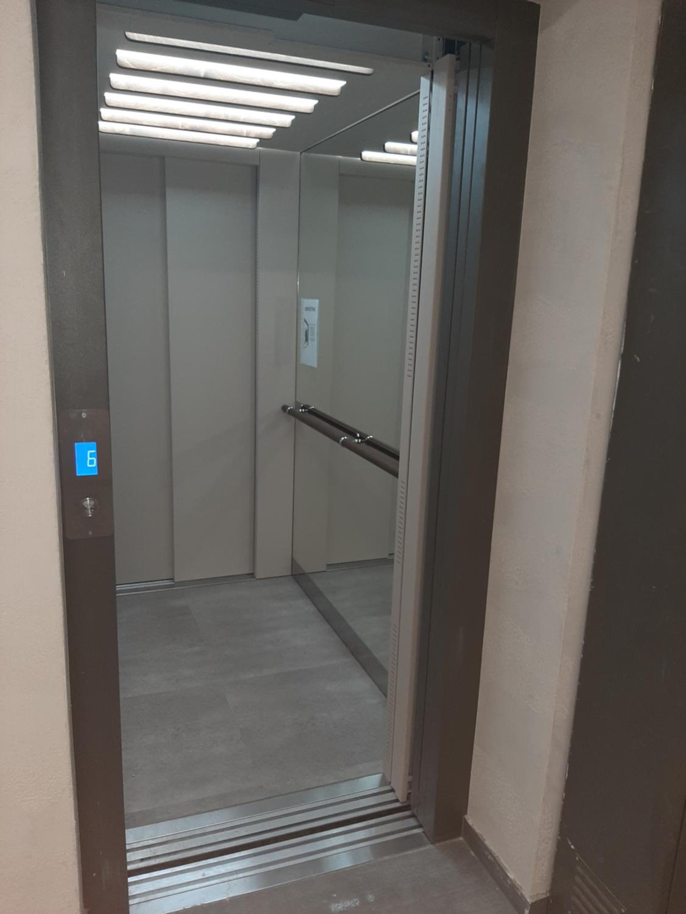 Jacuzzi Lux Apartman view 5