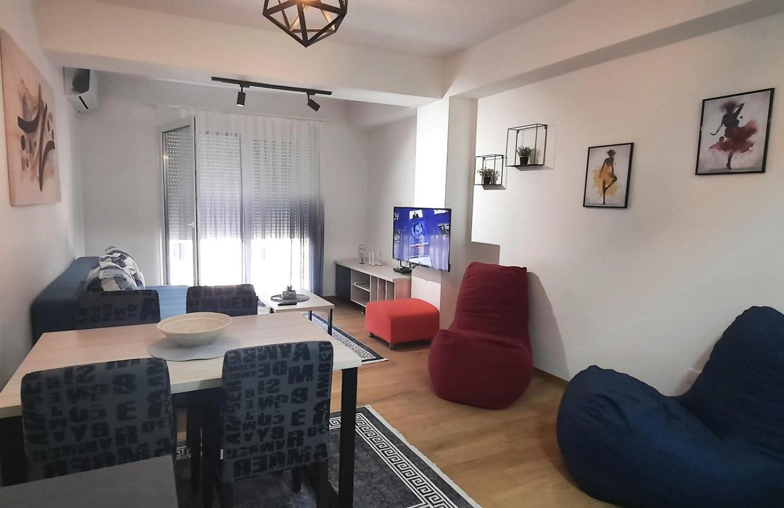 LYNX Apartments view 5