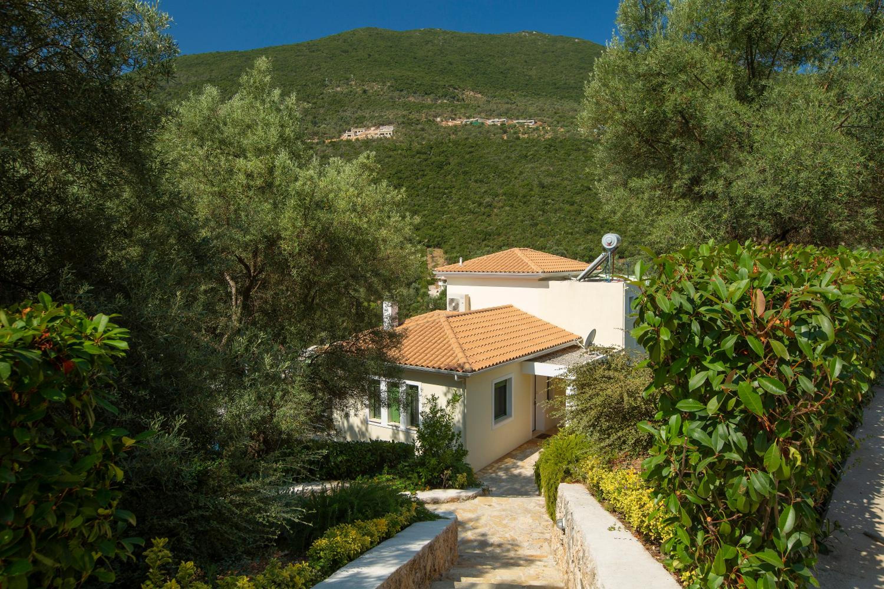 Ktima Aniforeli Luxury Villas