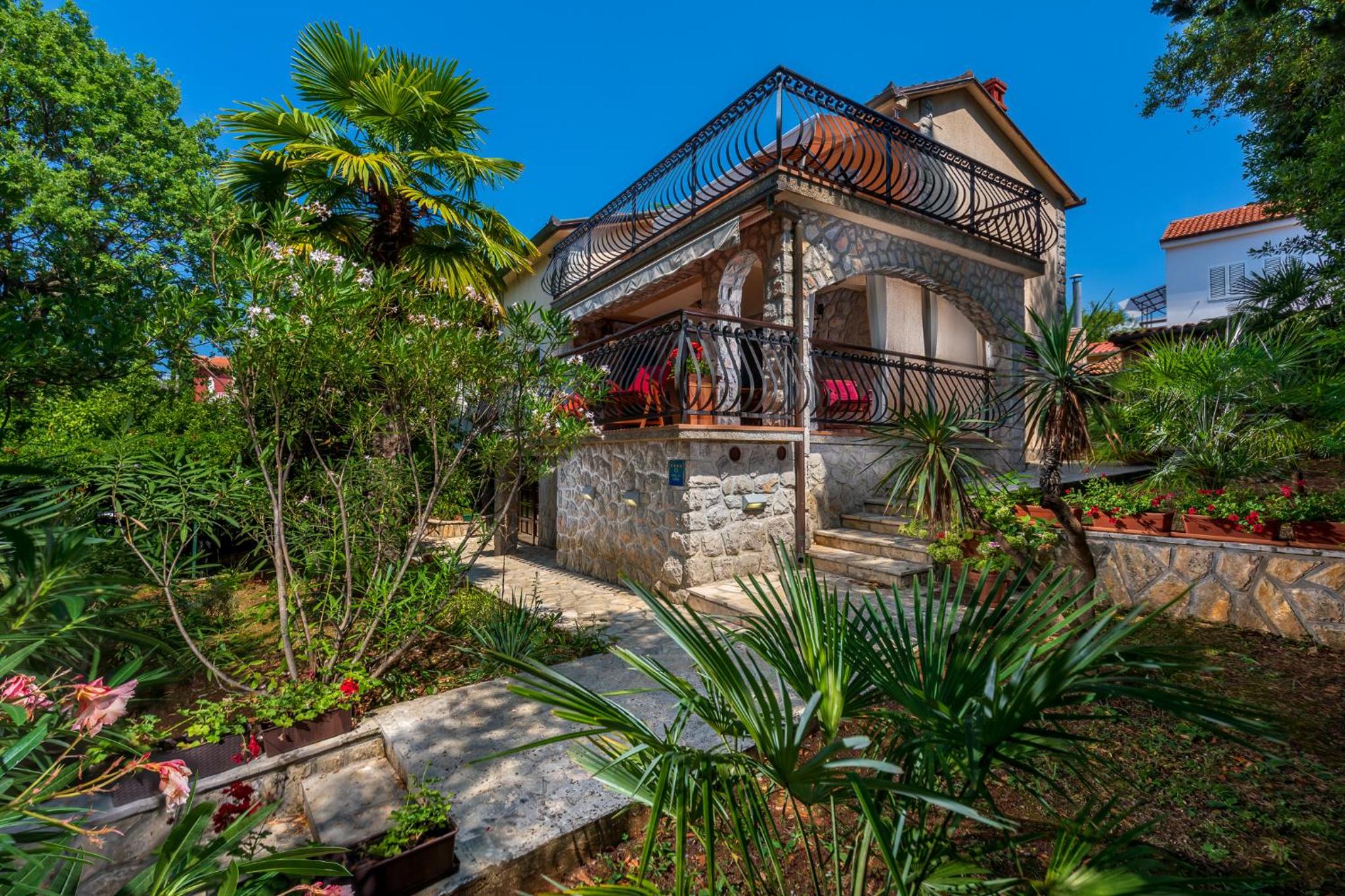Holiday Home Lily-Just steps from the Sea