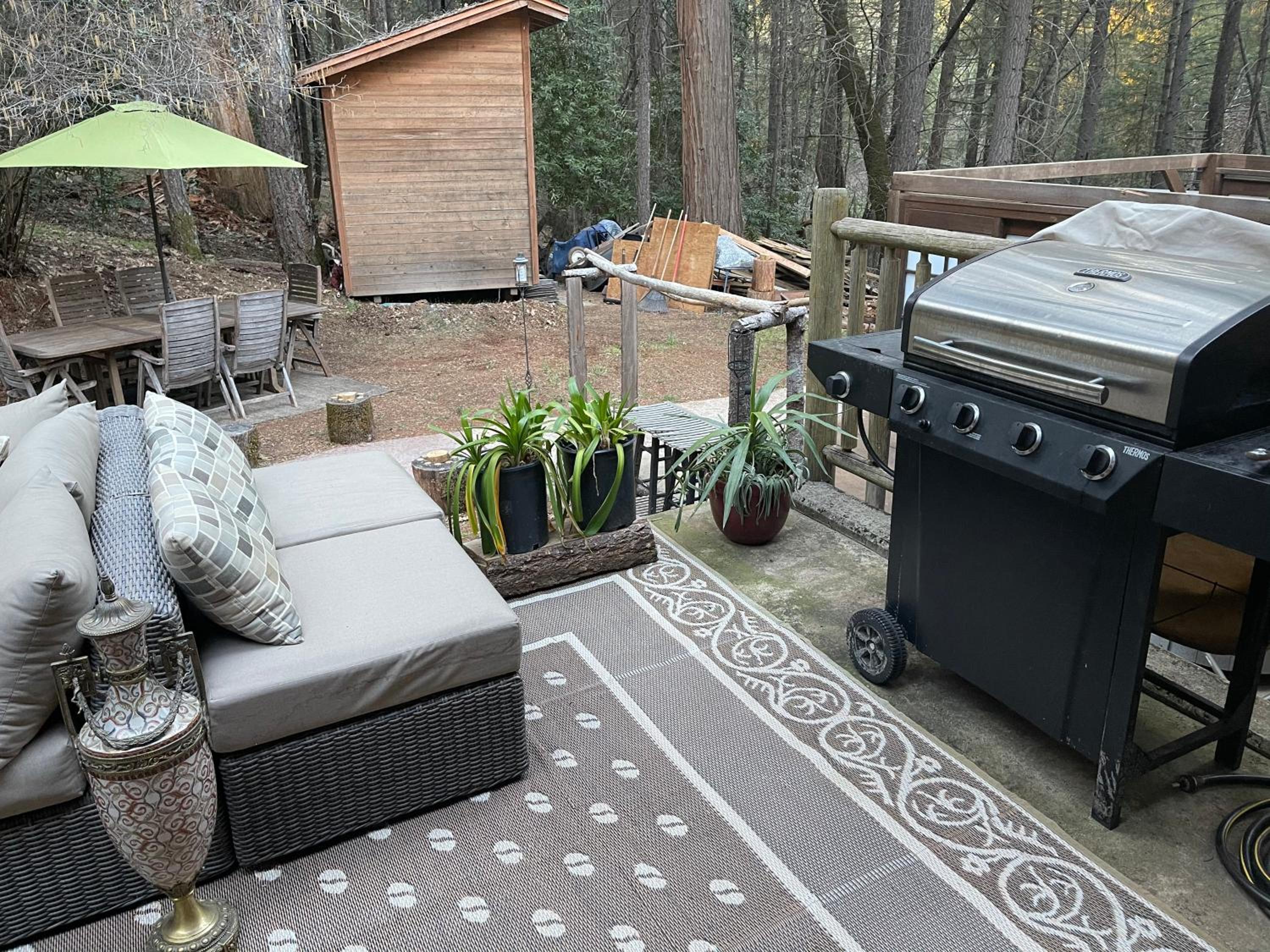 A Lovely Cabin House at Way Woods Retreat with Outdoor Hot Tub! - By Sacred Hub MGMT view 2