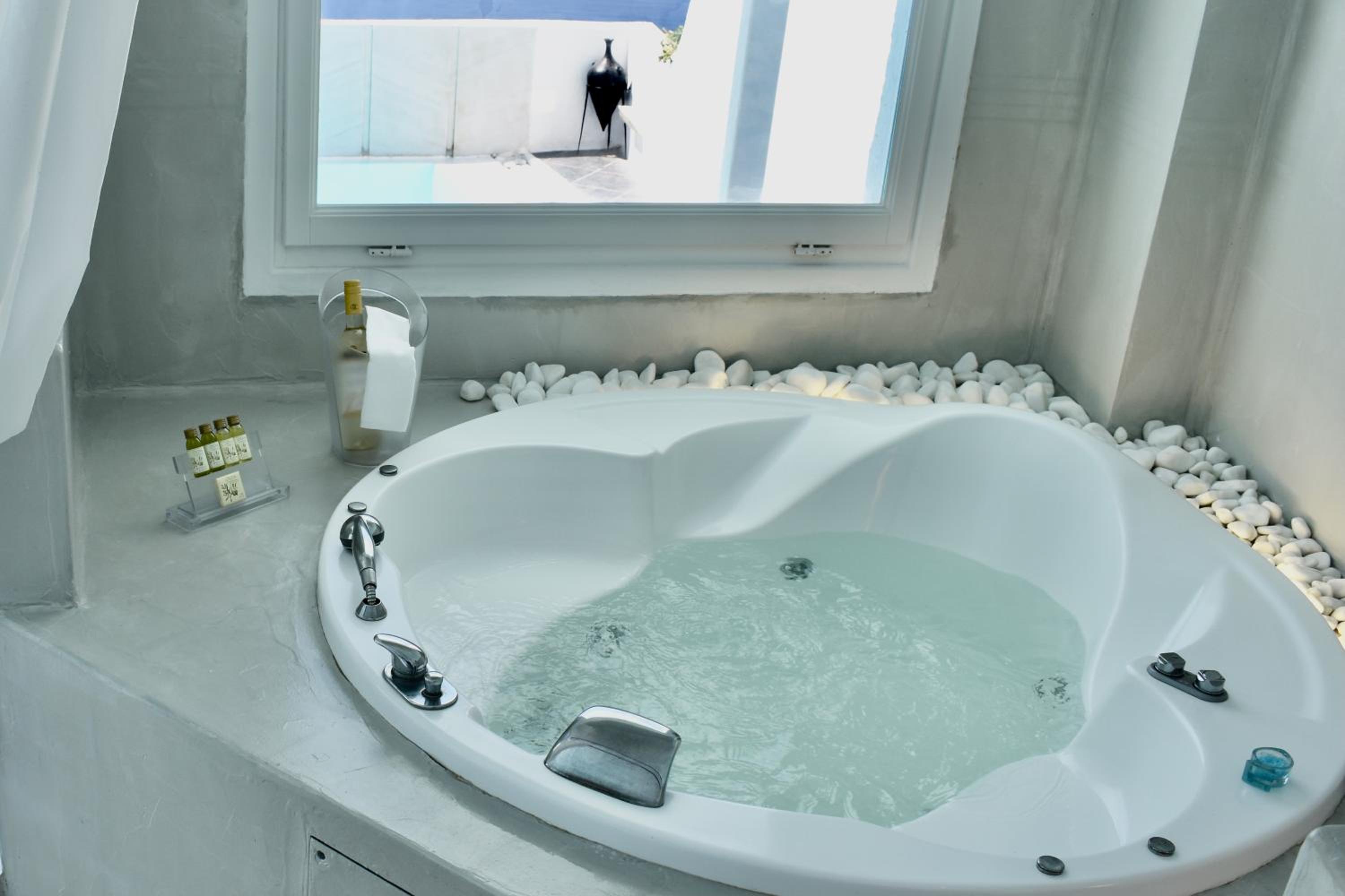 Aeolos Art and Eco Suites - Adults Only 32