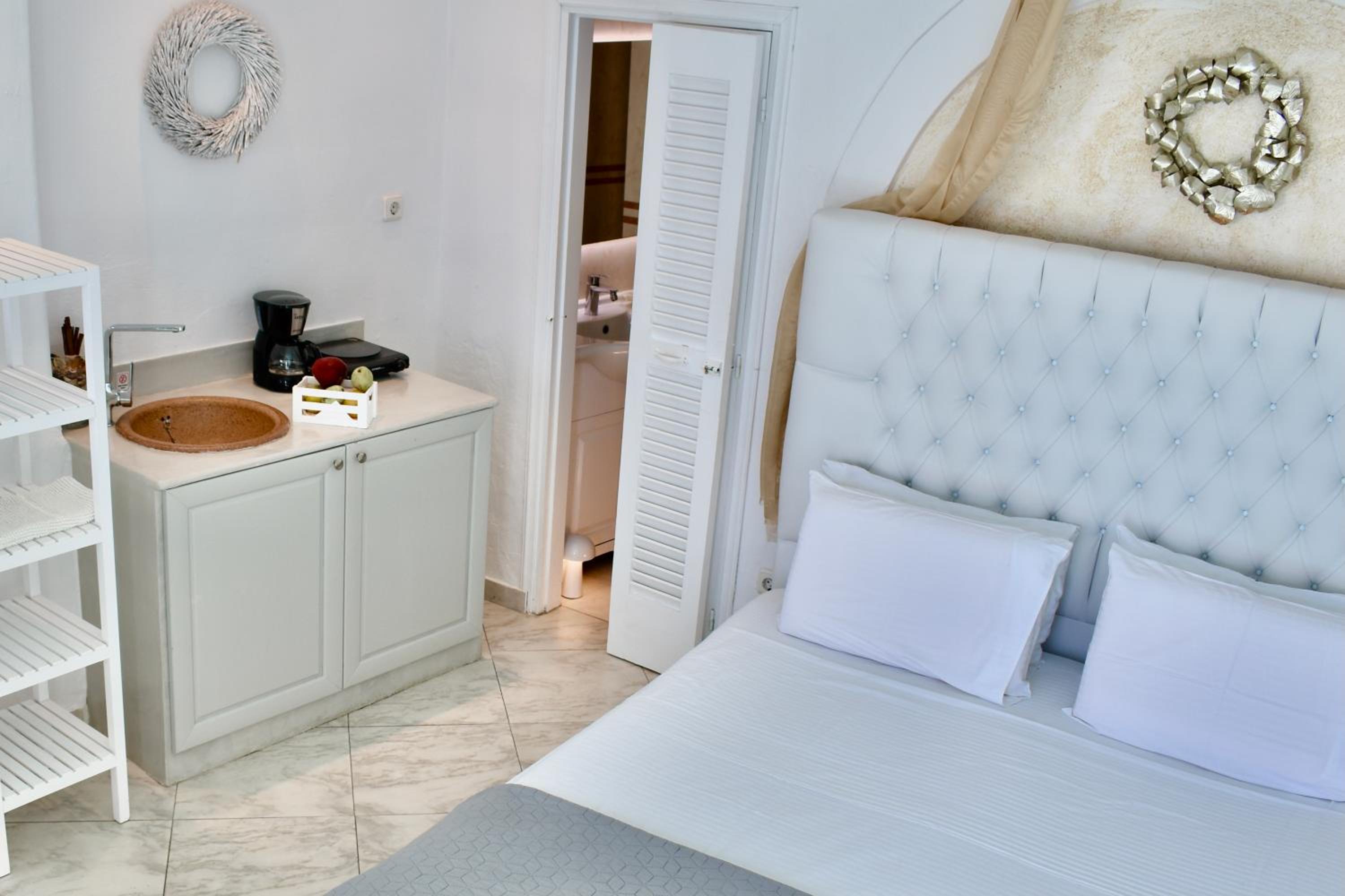 Aeolos Art and Eco Suites - Adults Only 36