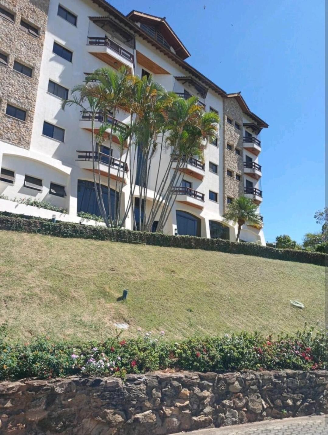 Flat encantador localizado no melhor de Serra Negra - SP