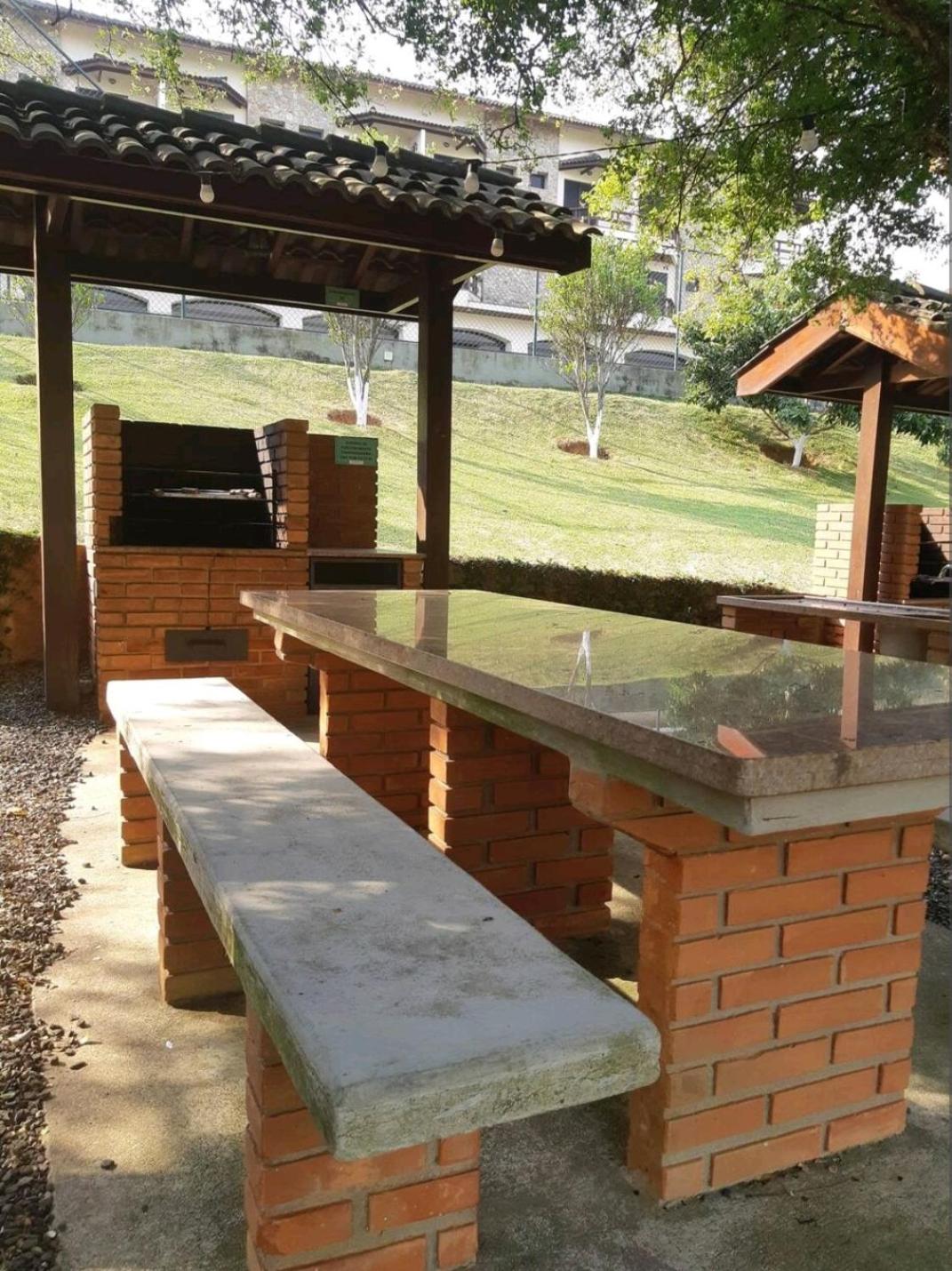 Flat encantador localizado no melhor de Serra Negra - SP