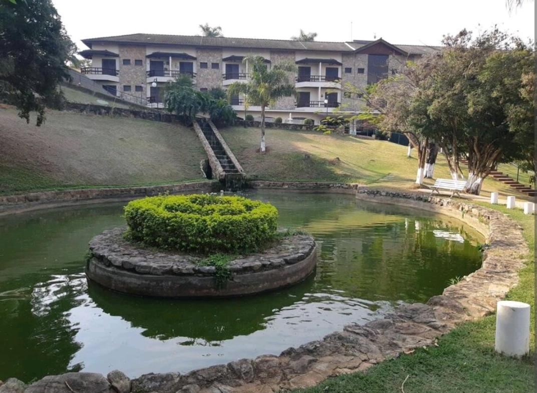 Flat encantador localizado no melhor de Serra Negra - SP