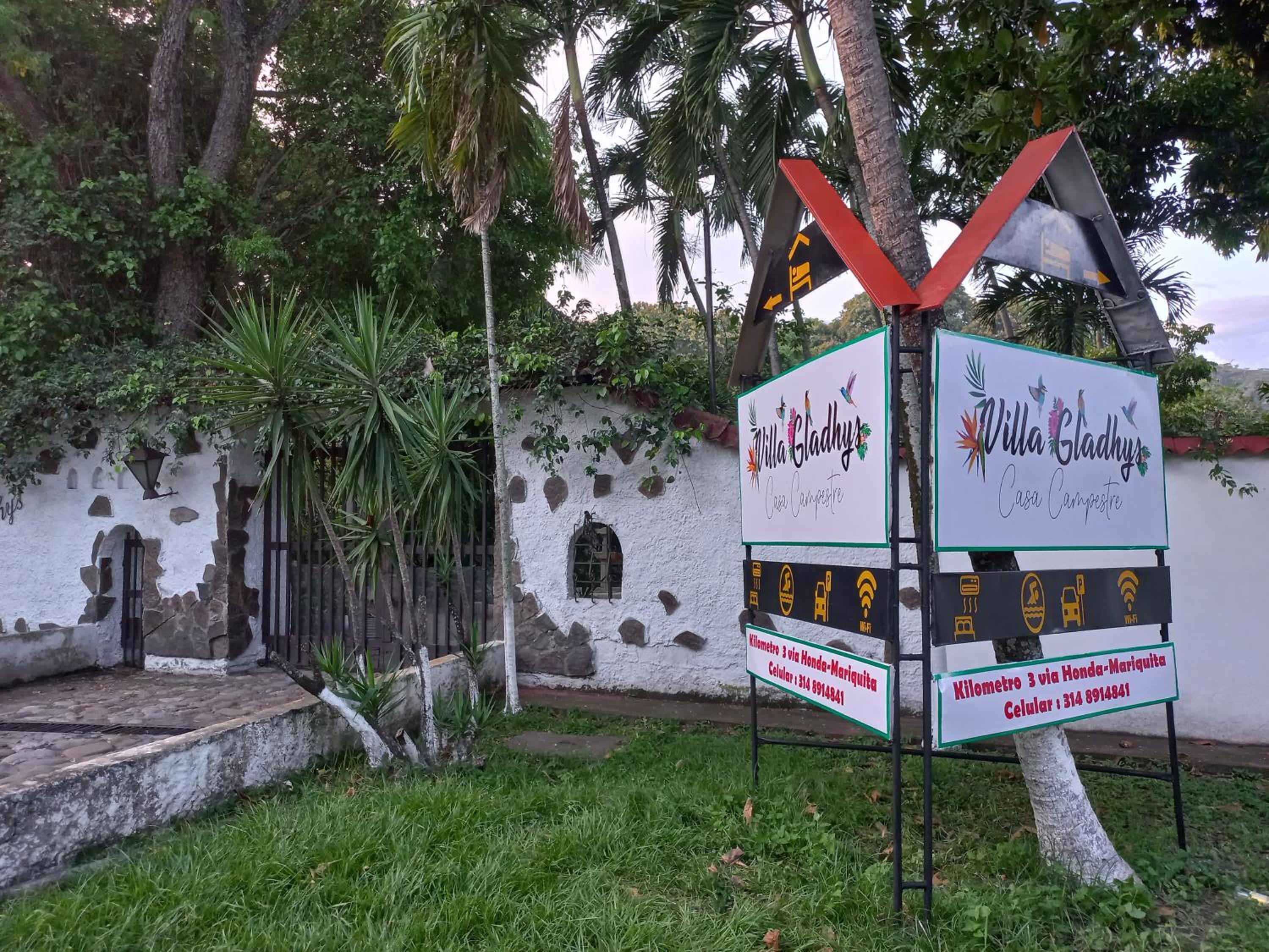 VILLA GLADHYS CASA CAMPESTRE