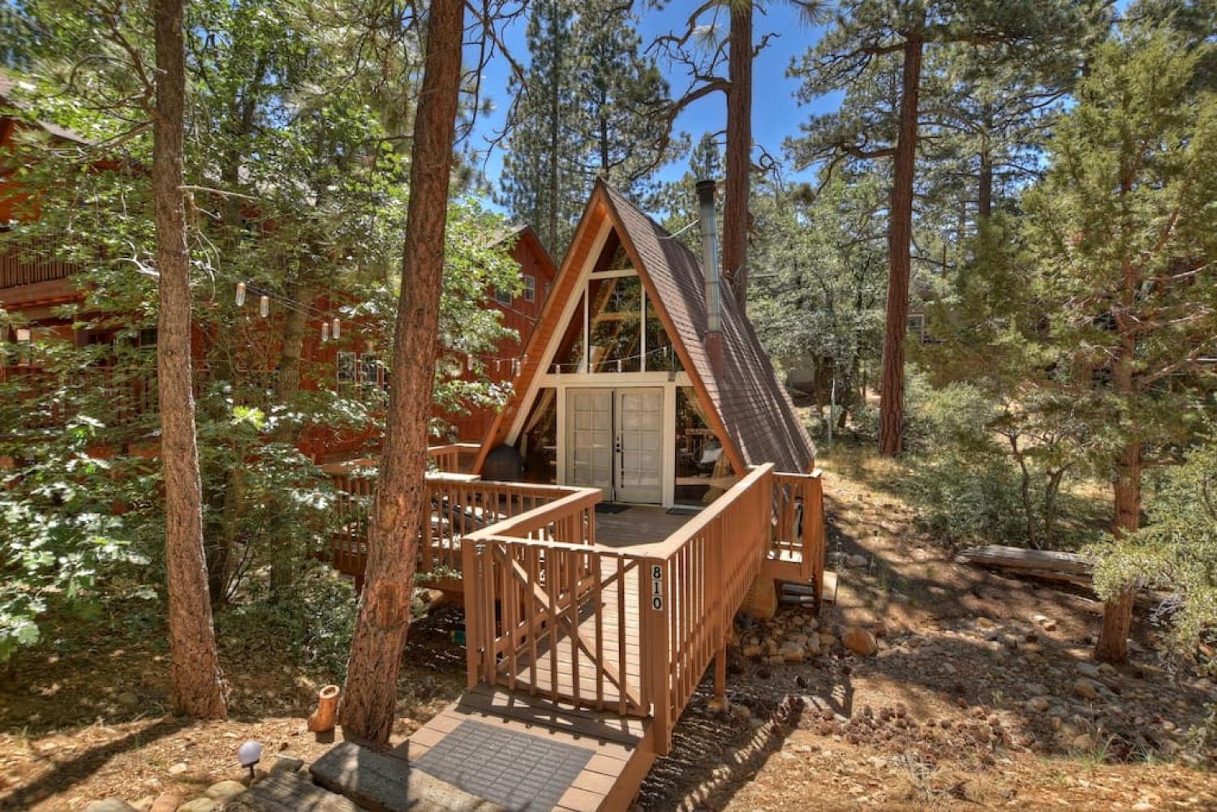 DoorMat Vacation Rentals - Acute A-frame Cabin! Remodeled! WIFI! Modern!