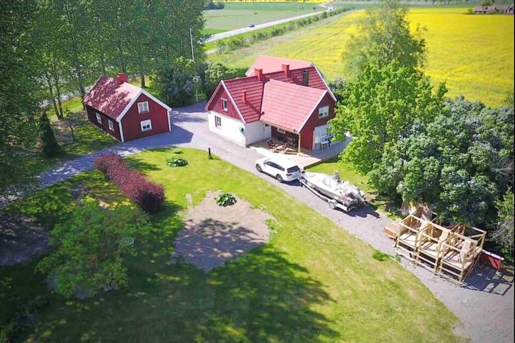 Linkoping Vacations - Eget hus med bra lage och toppstandard - Property Image 1
