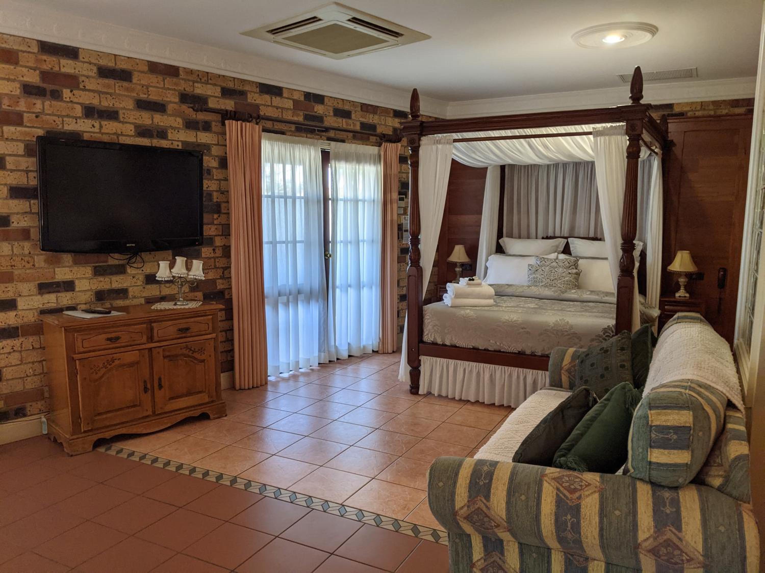 Ettalong Beach Tourist Resort