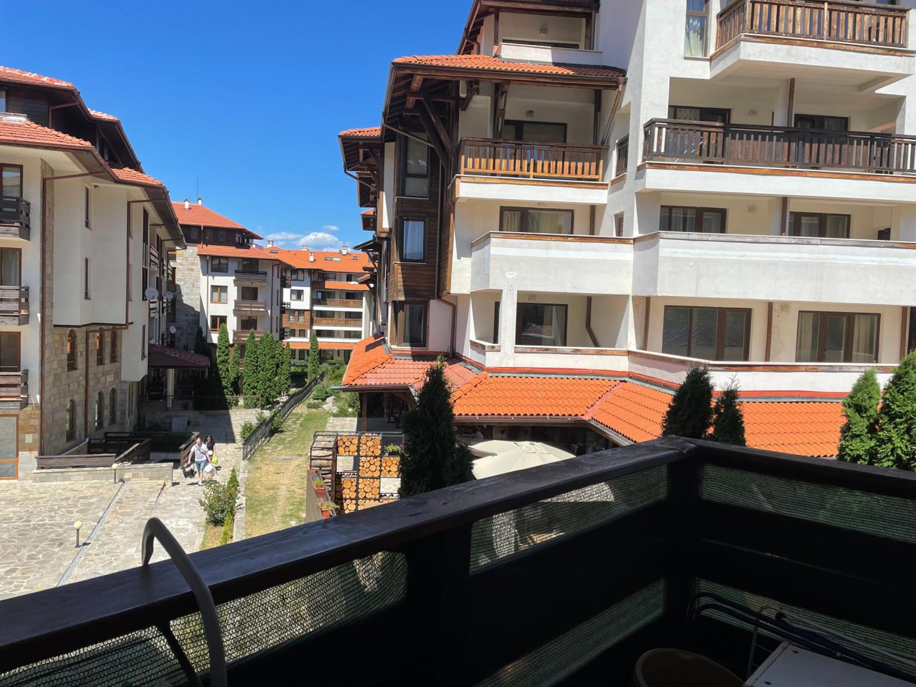Ski Zone at Gondola, Warm and Cosy, WiFi, AC, Netflix, Perfect One Bedroom appartment, Beautiful View