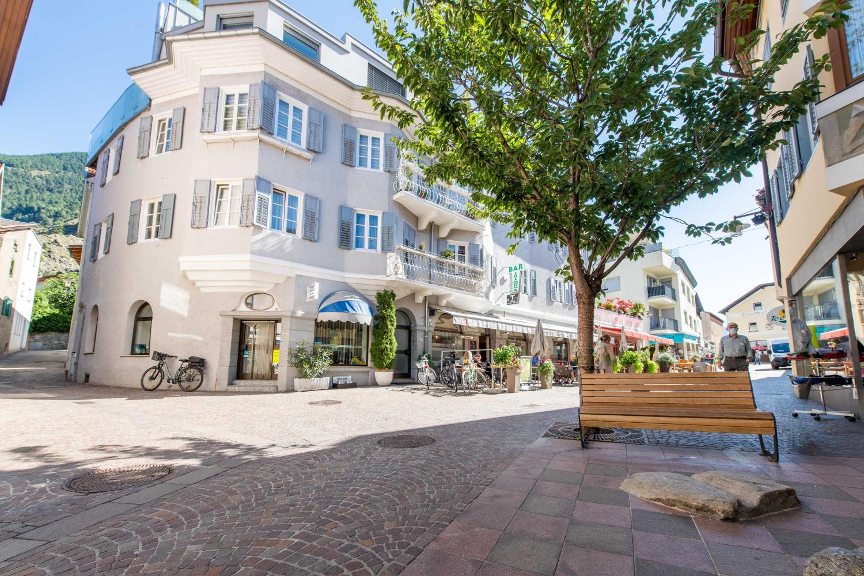 HEIMAT living like a local view 4