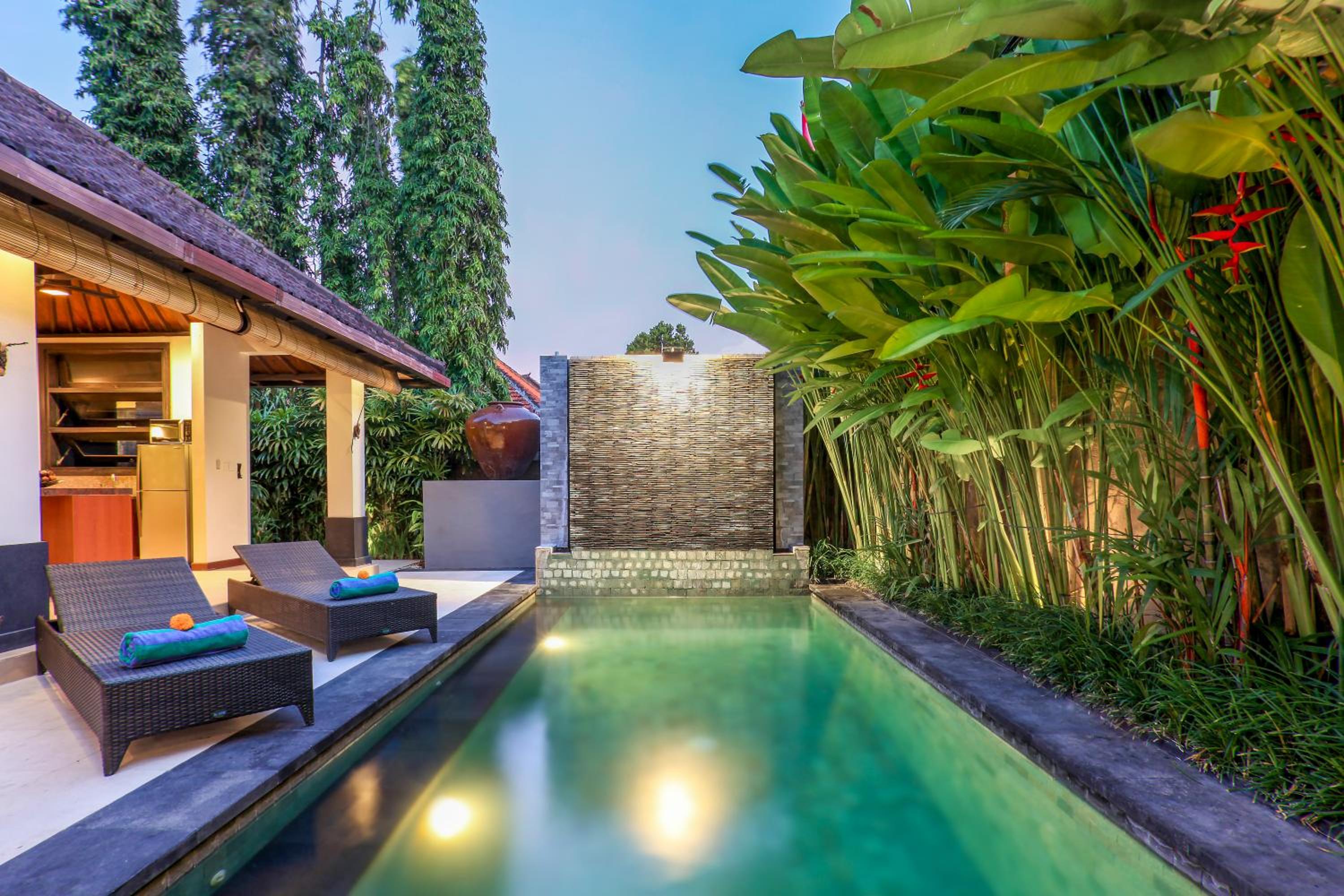Asrina Villa's Seminyak view 3