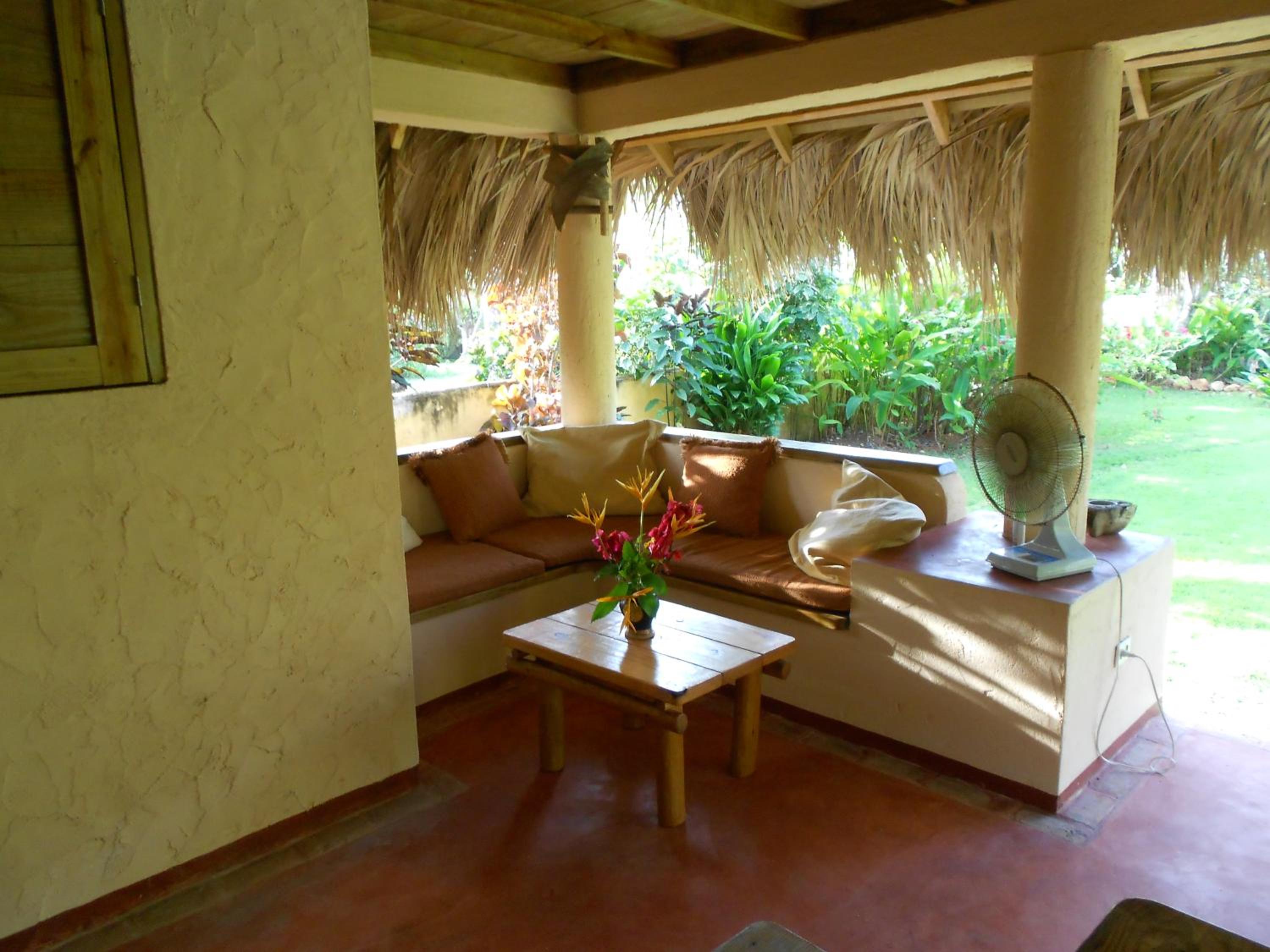 Palm-covered house in the tropical -Casa Oli view 2