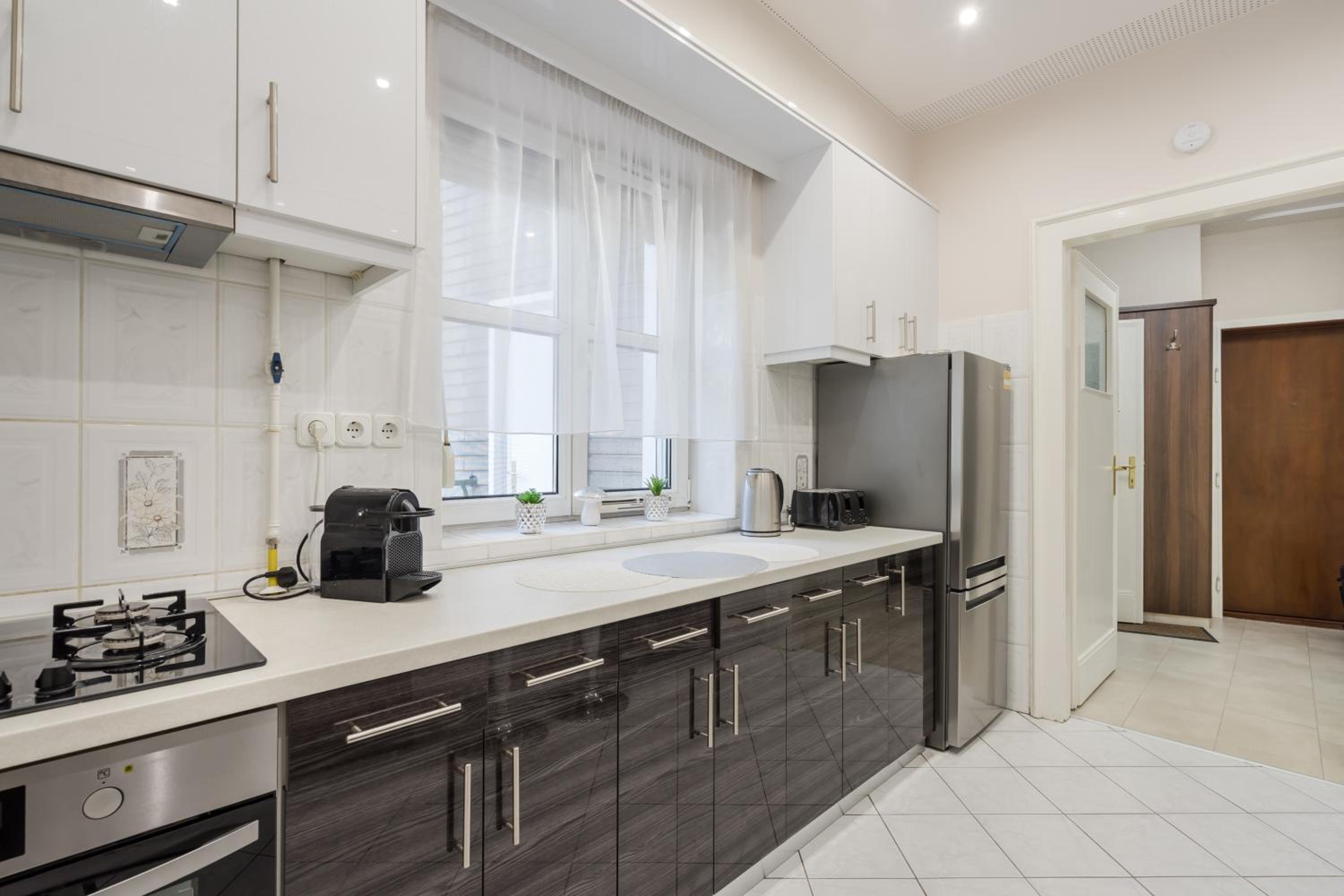 BpR Ethereal Panoramic Suite with A/C & balcony view 3