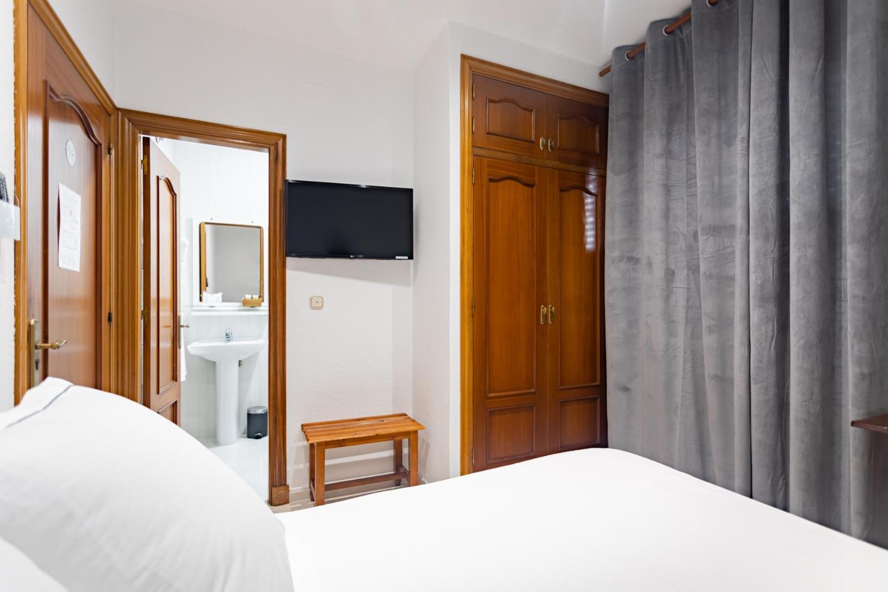 Hostal La Costa