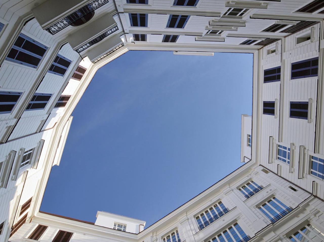 The One Napoli Luxury Apartment