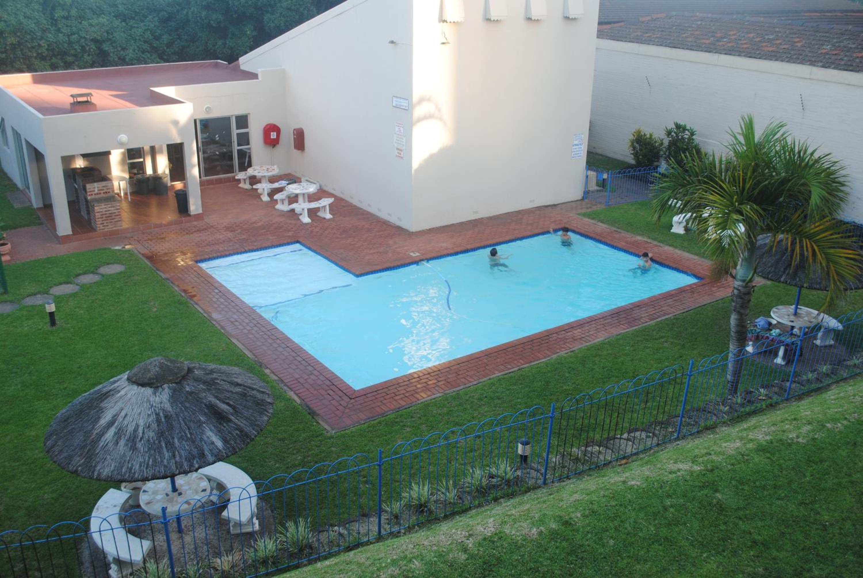 Photo 11