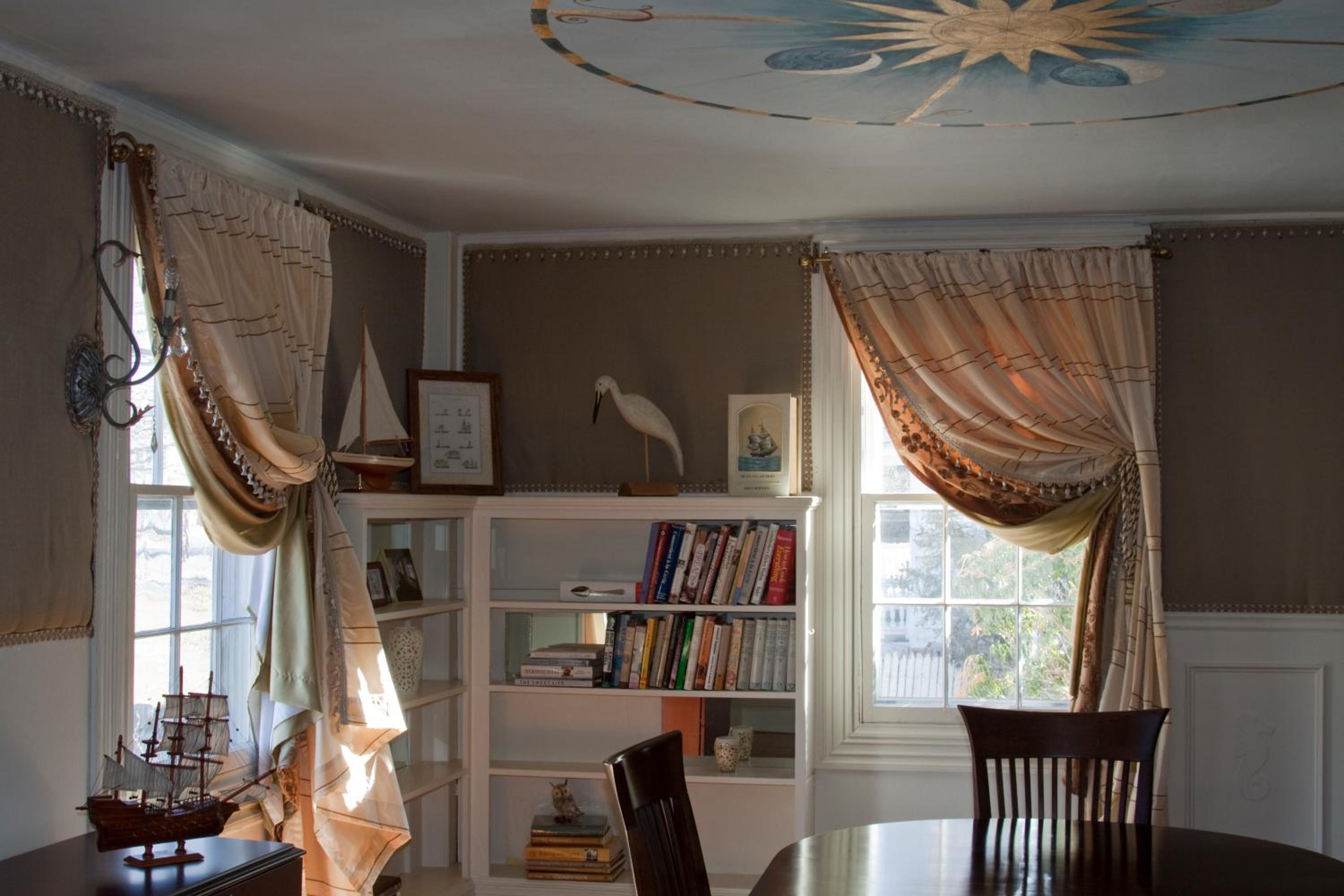 New York City Vacations - Scranton Seahorse Inn - Property Image 1