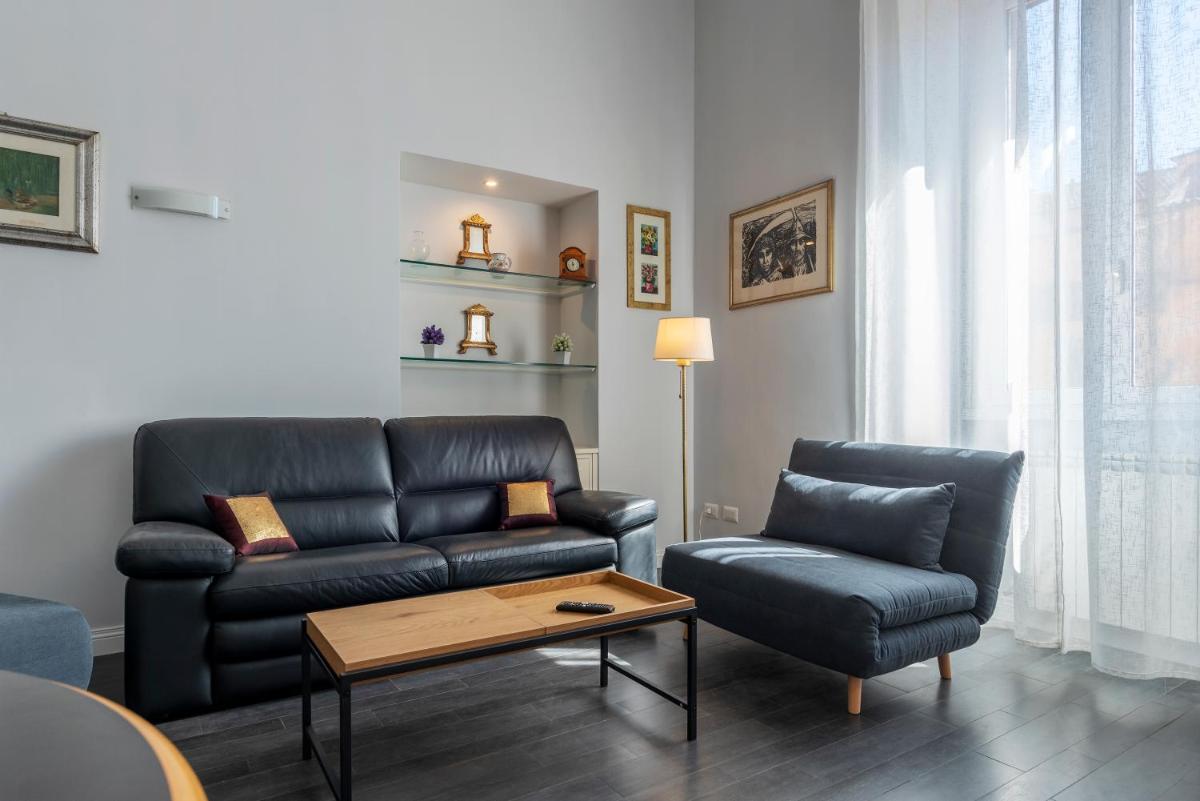 Piazza del Popolo Apartment with View photo 4