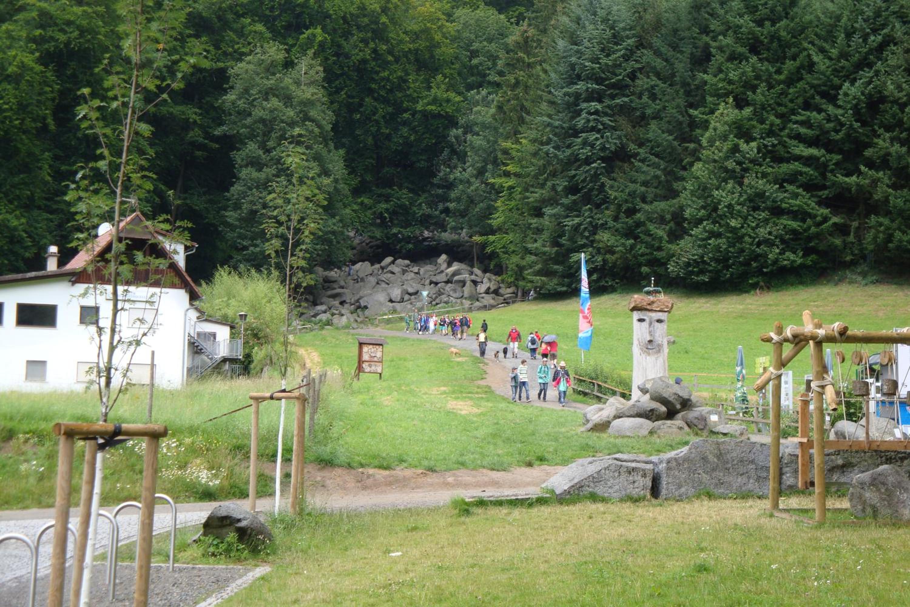Photo 12