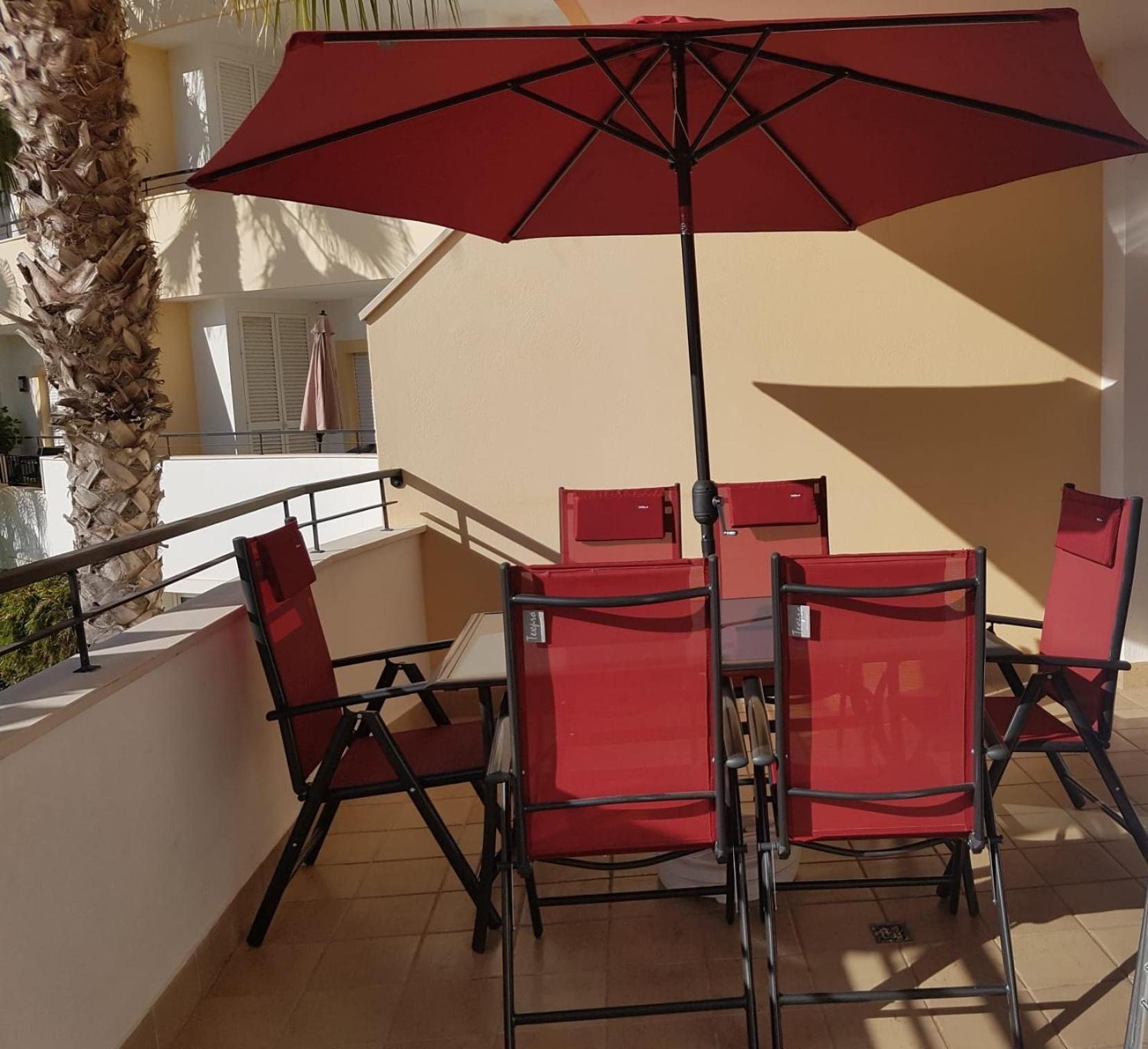 Spacious Apartment with Huge Terrace and Swimming Pool