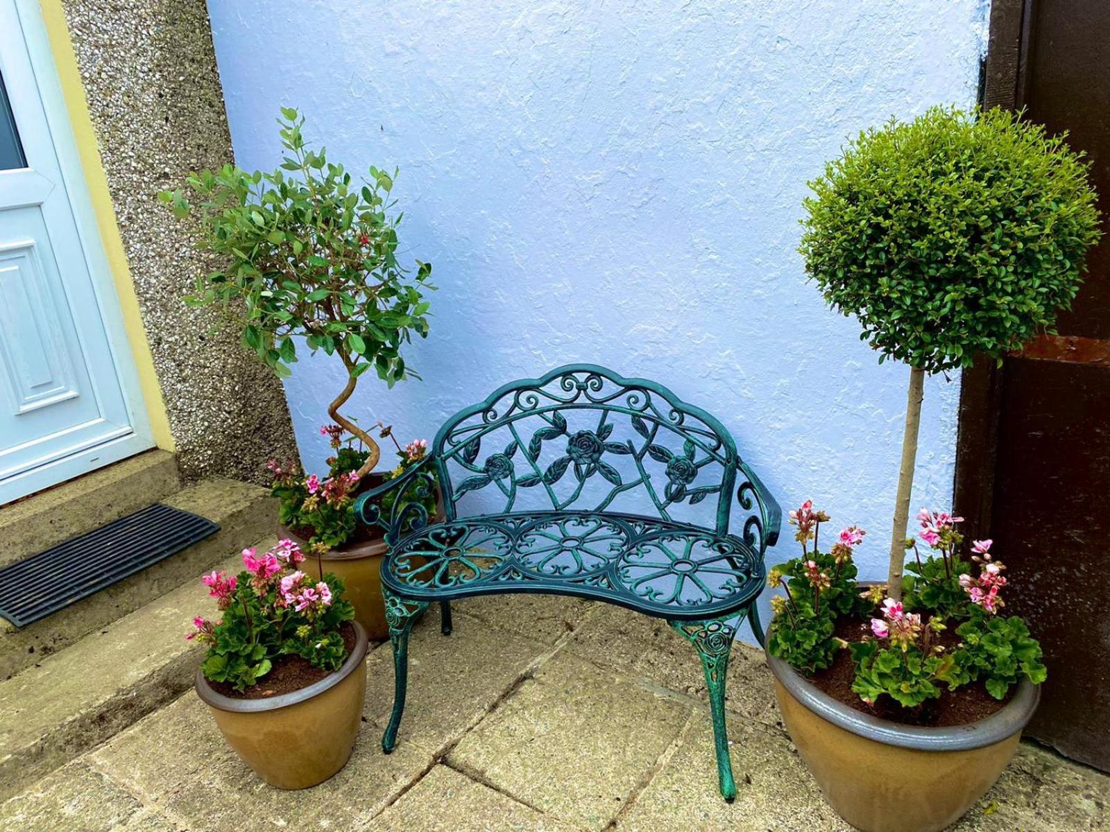 Rose Cottage: Delightful 4 bedroom detached home view 4