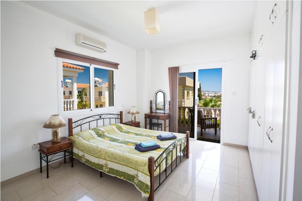 Carilisto Villas Big 4 Bedrooms in Center of Ayia Napa view 5