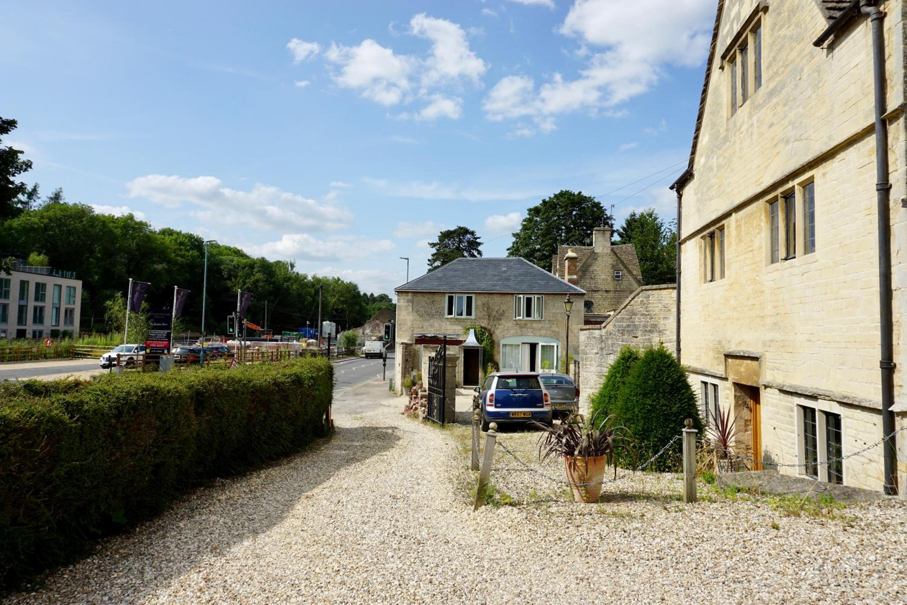 The Coach House and The Stable view 3
