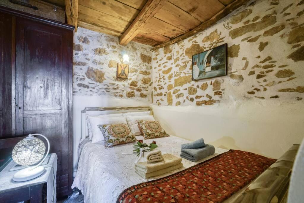 Traditional Cretan Stone House in the Center of Crete view 5
