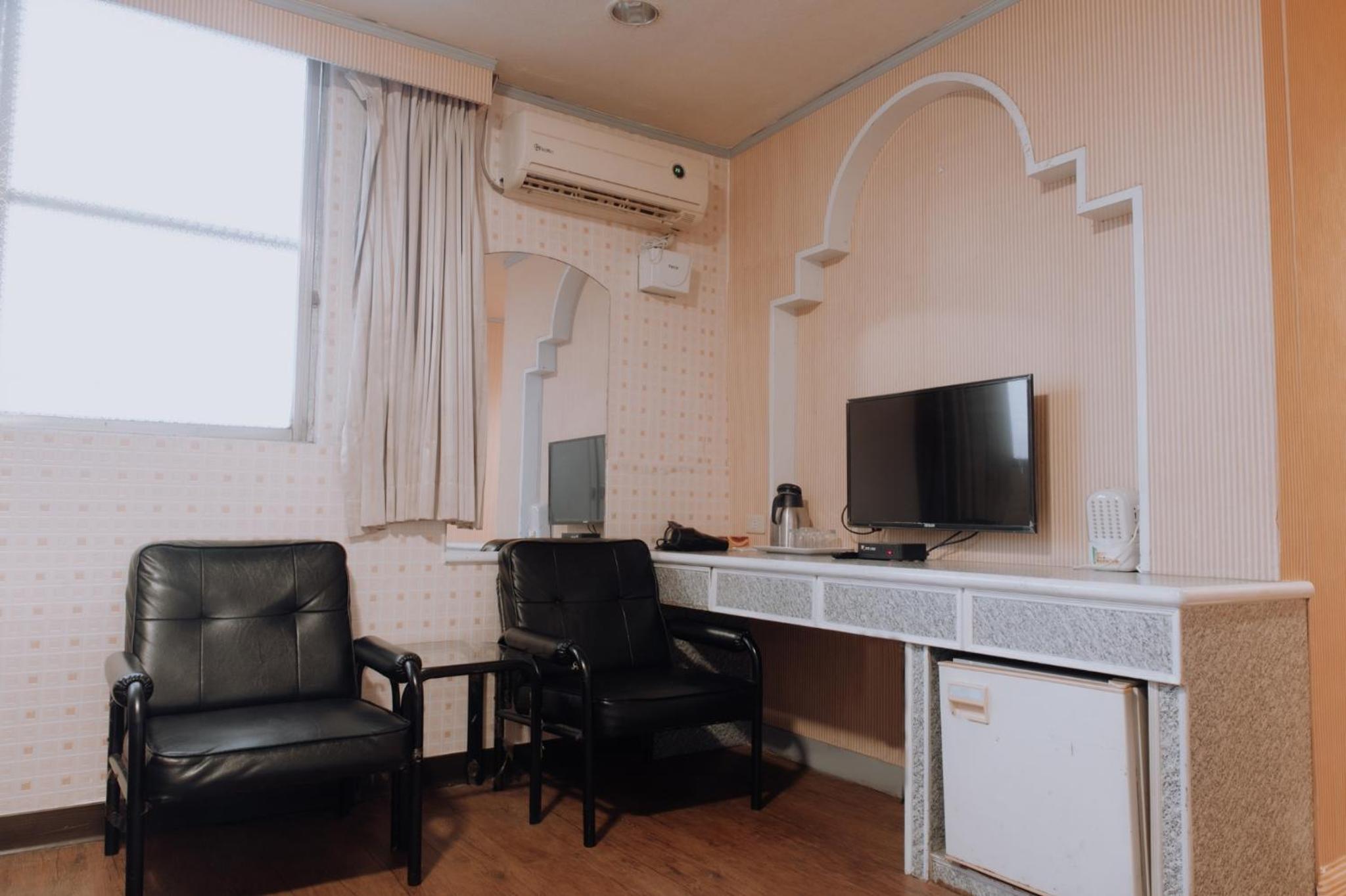 Tong Hsin Hotel view 5