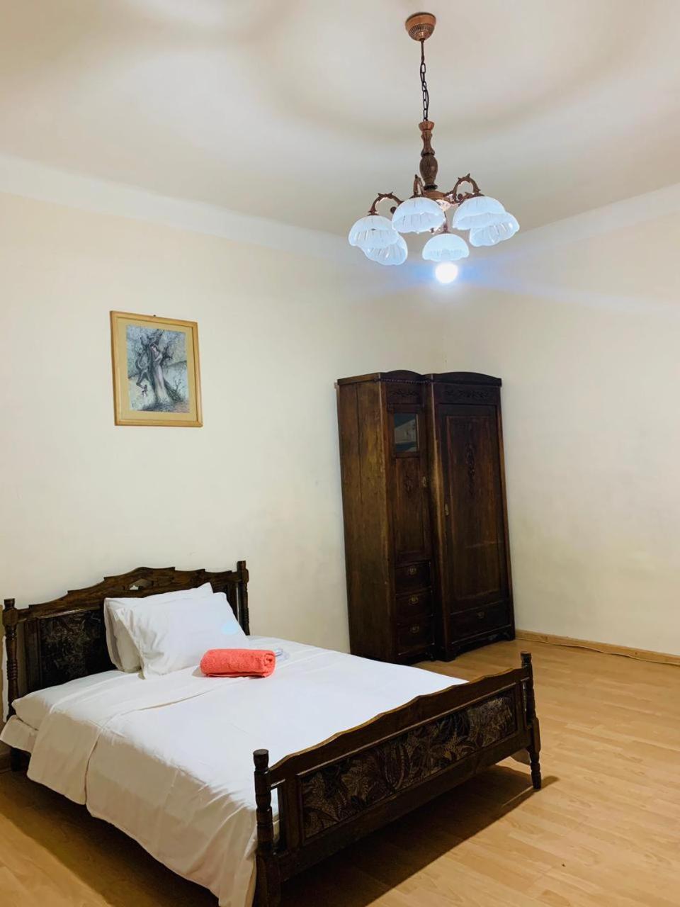 Daisy Hostel & Tour
