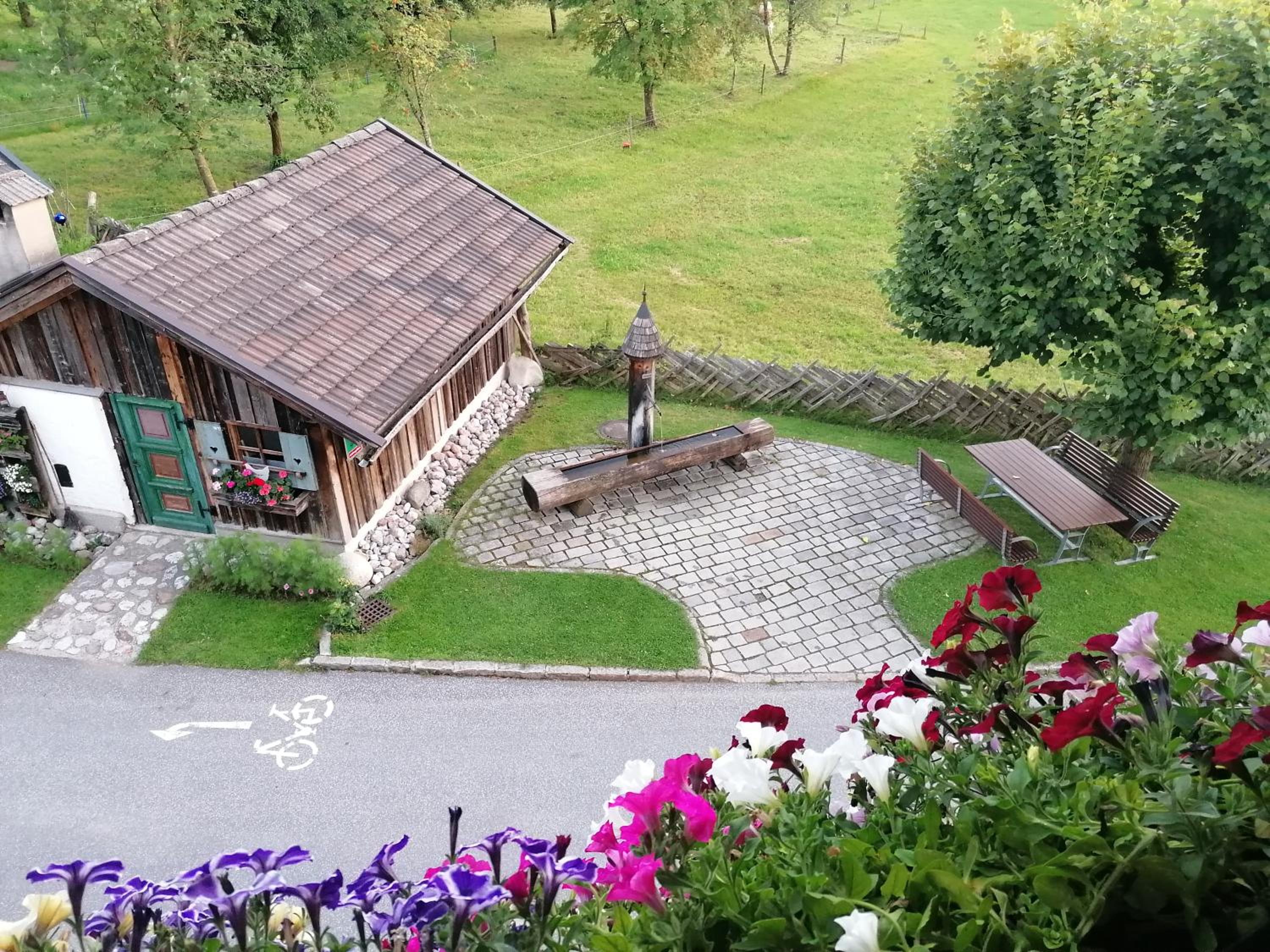 Unterlettlhof view 2