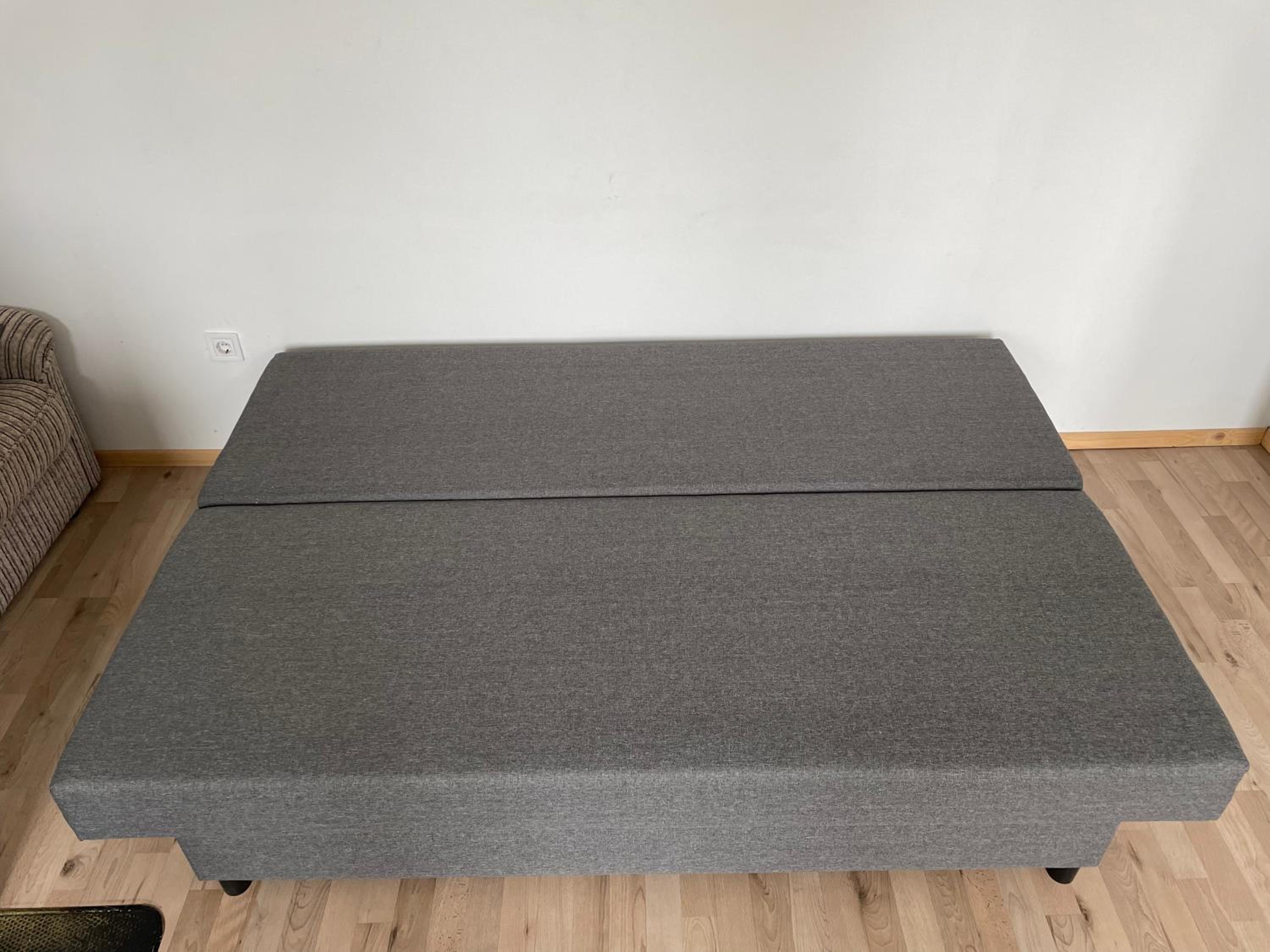 Daily Weekly Monthly Apartment