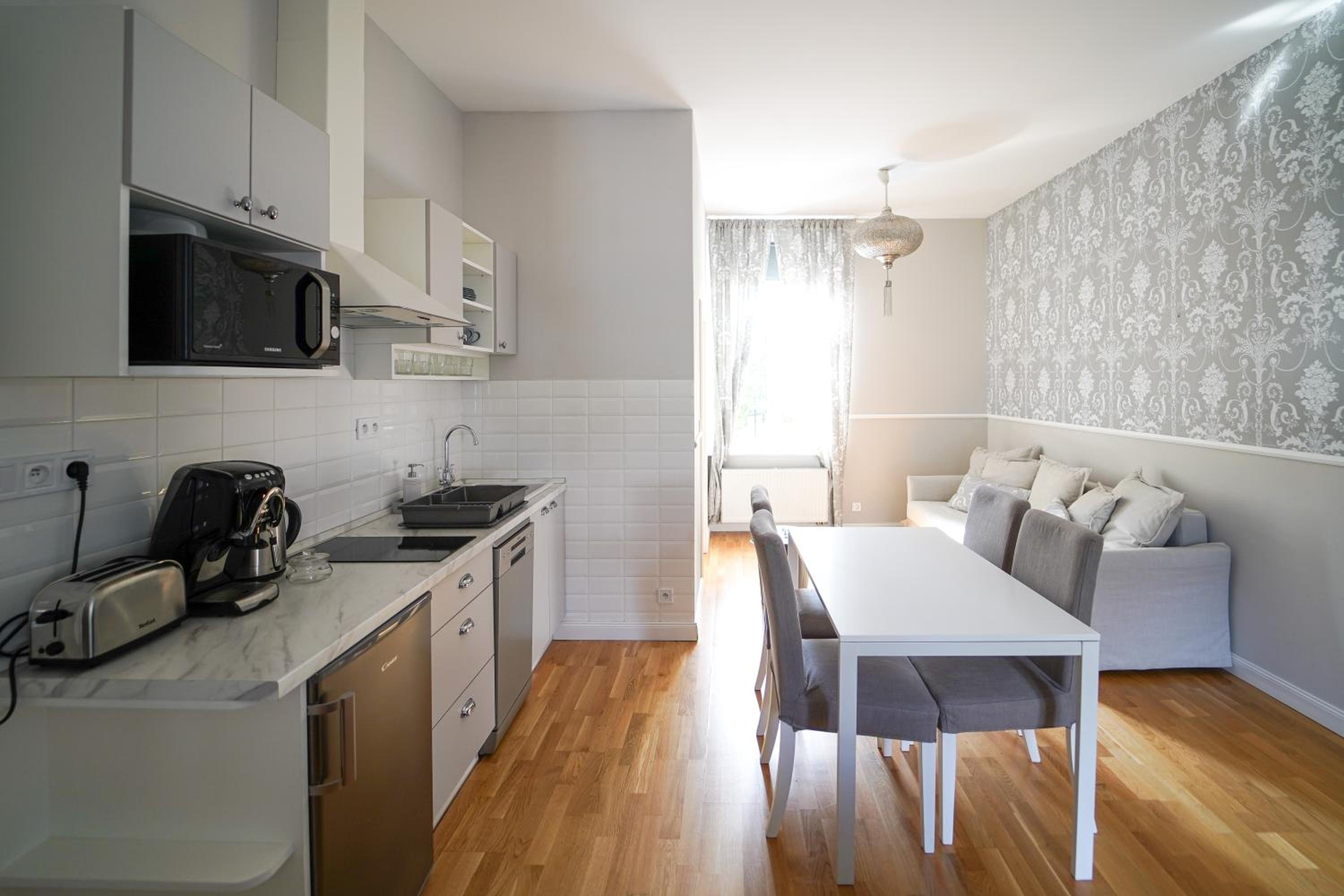 Spa Apartments Theresia view 3