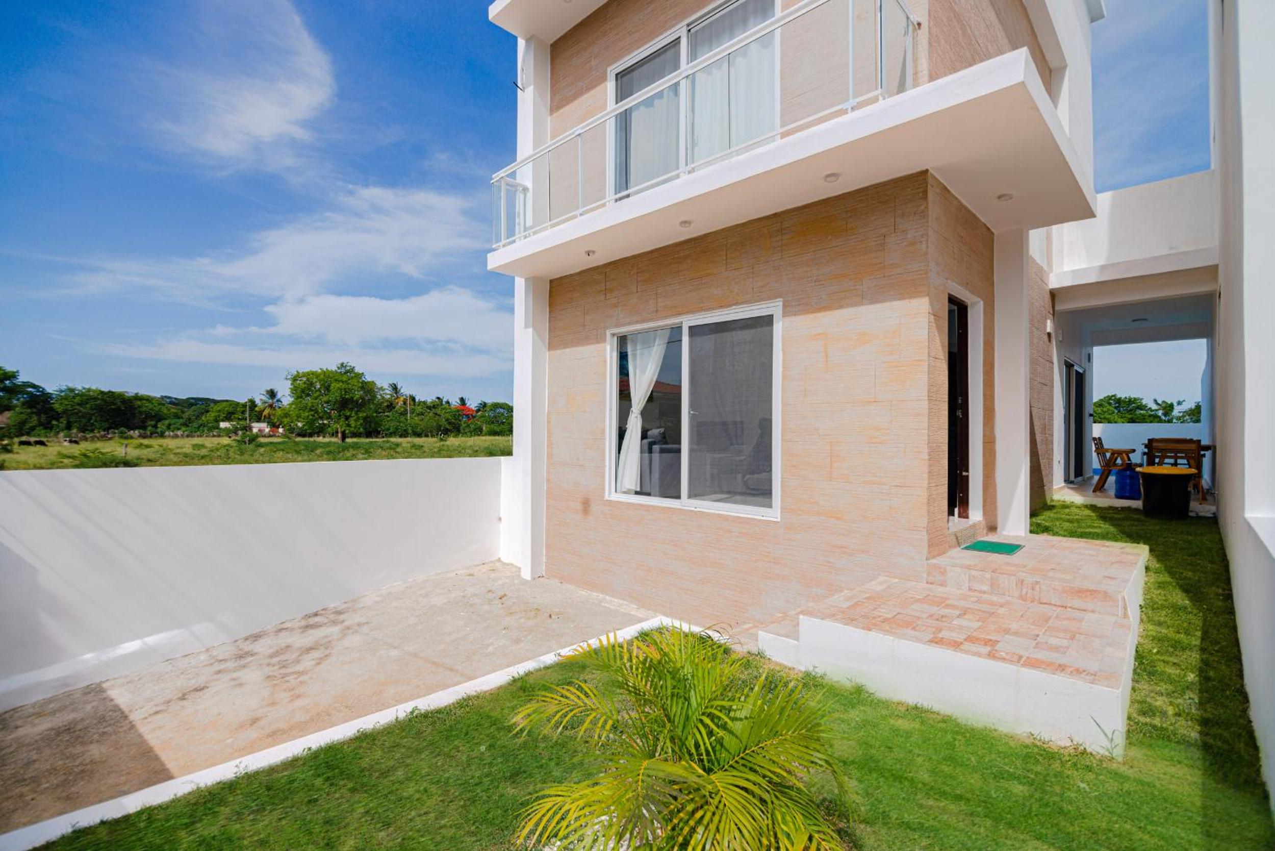 3 bedroom Townhouse with private Pool view 5