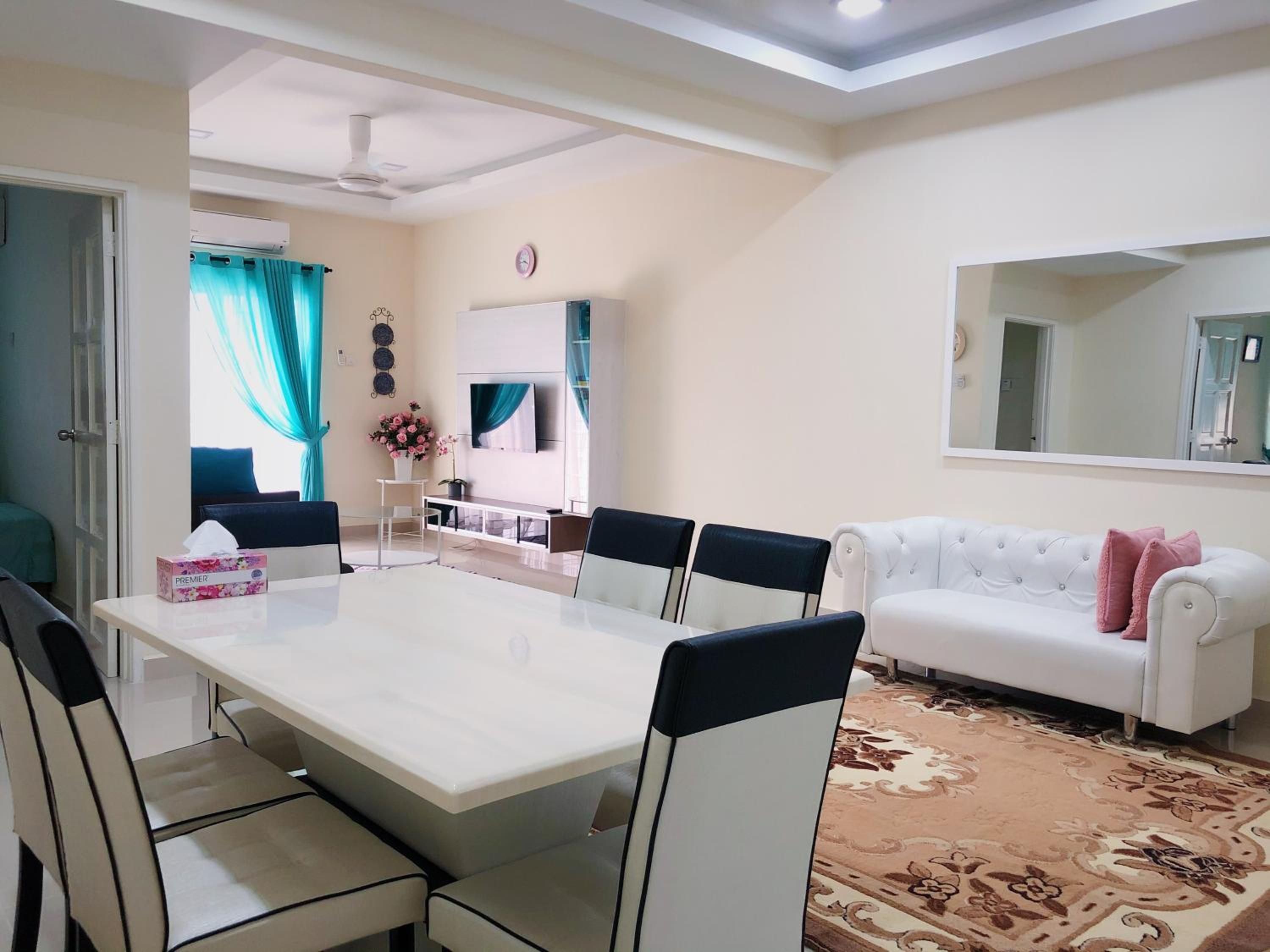 Homestay Farah Tiara Duta Kondominium Ampang Selangor photo 1