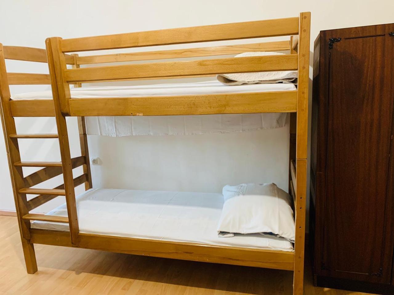 Daisy Hostel & Tour