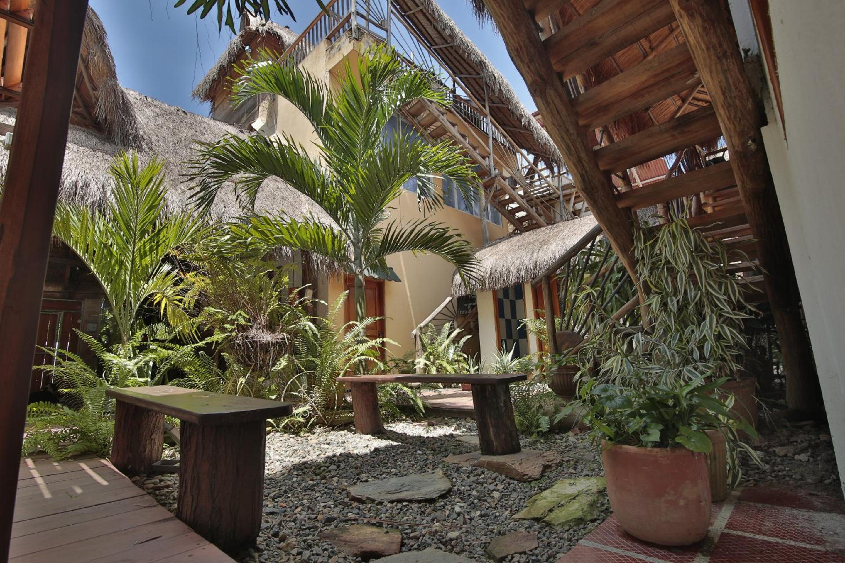 Hostal Nibuni Palomino