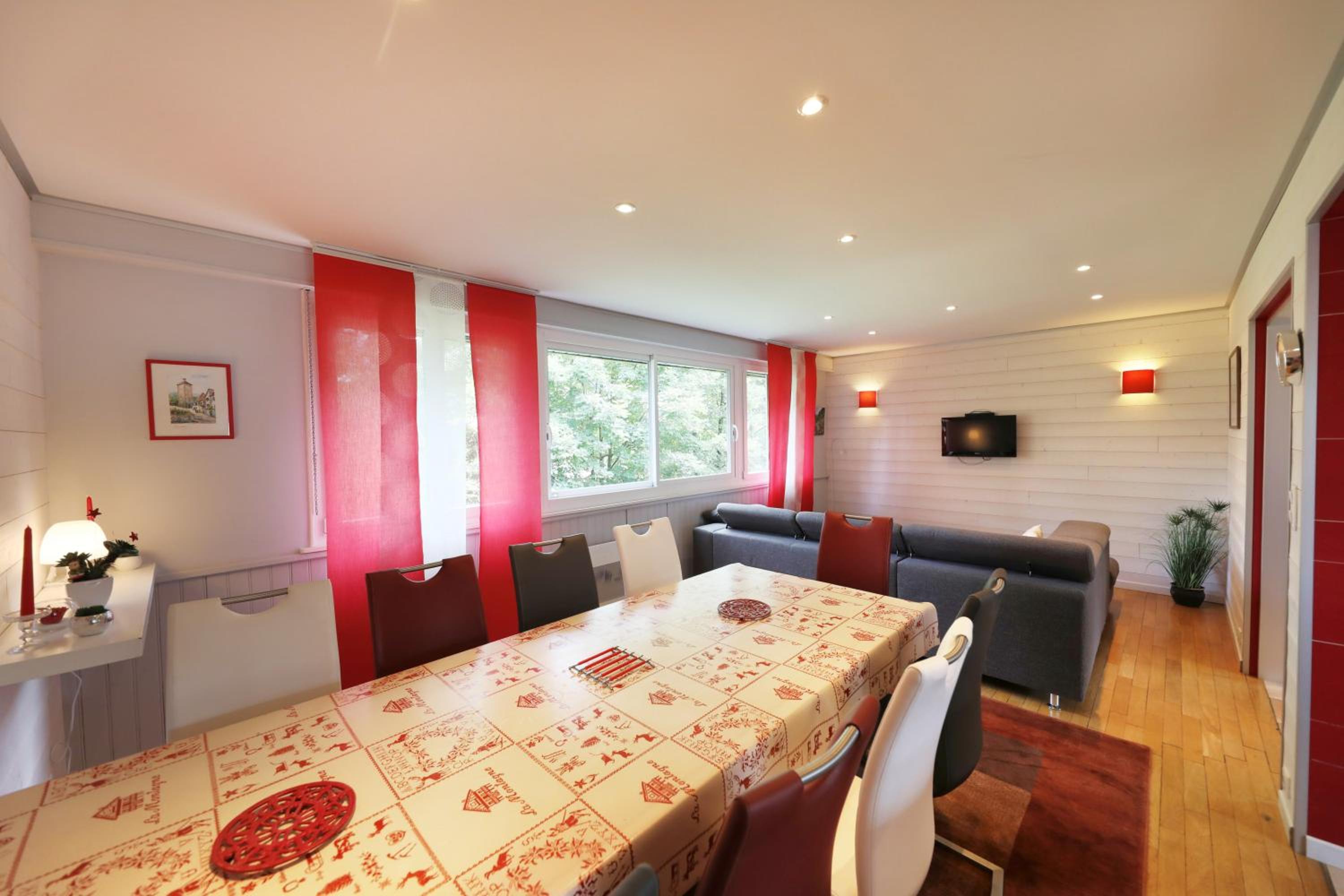 Chalet en Couleurs view 3