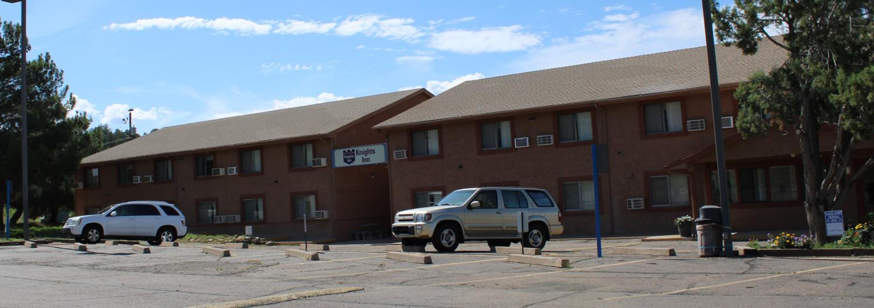 Payson Vacations - Knights Inn Payson - Property Image 5