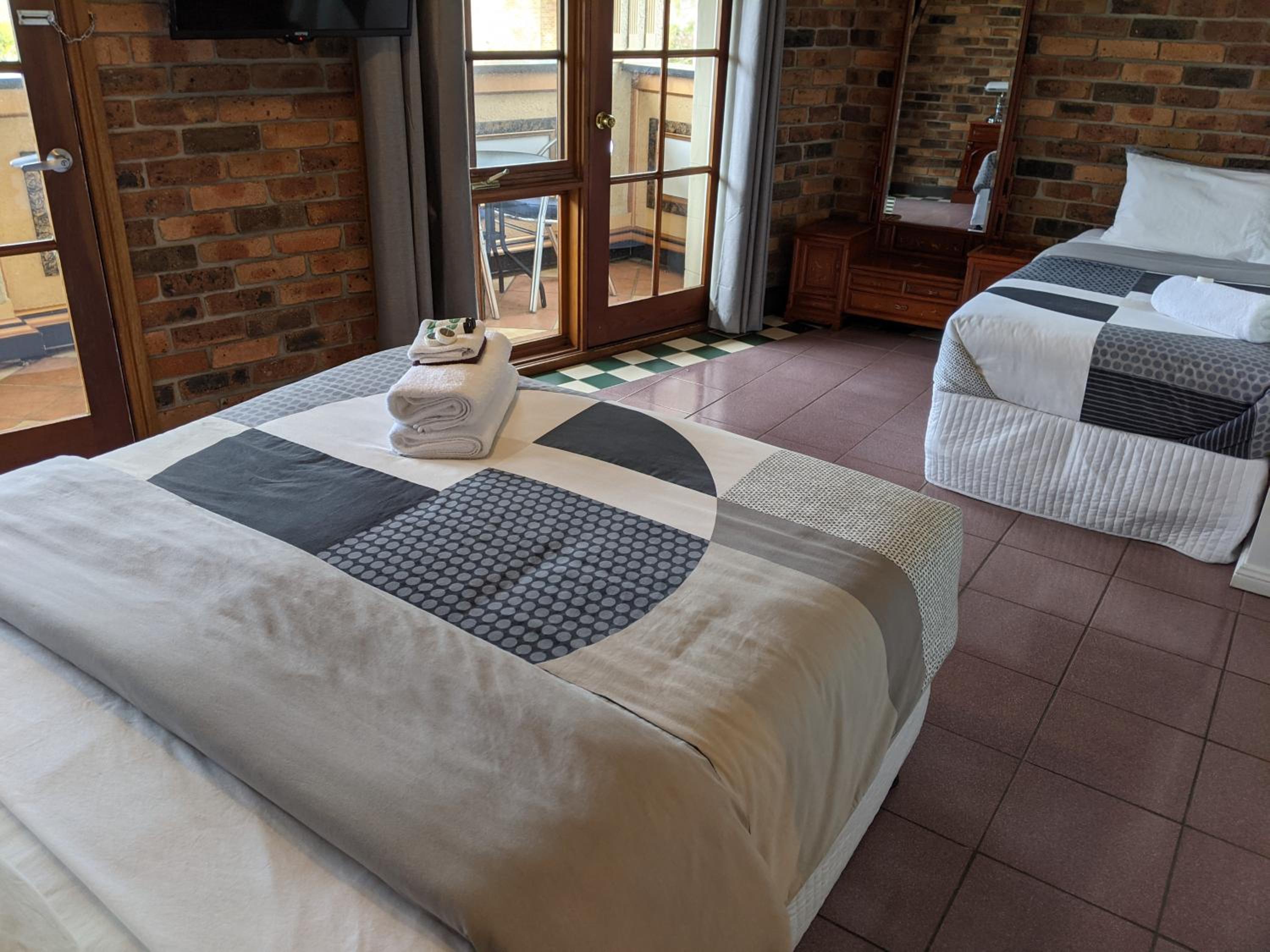 Ettalong Beach Tourist Resort