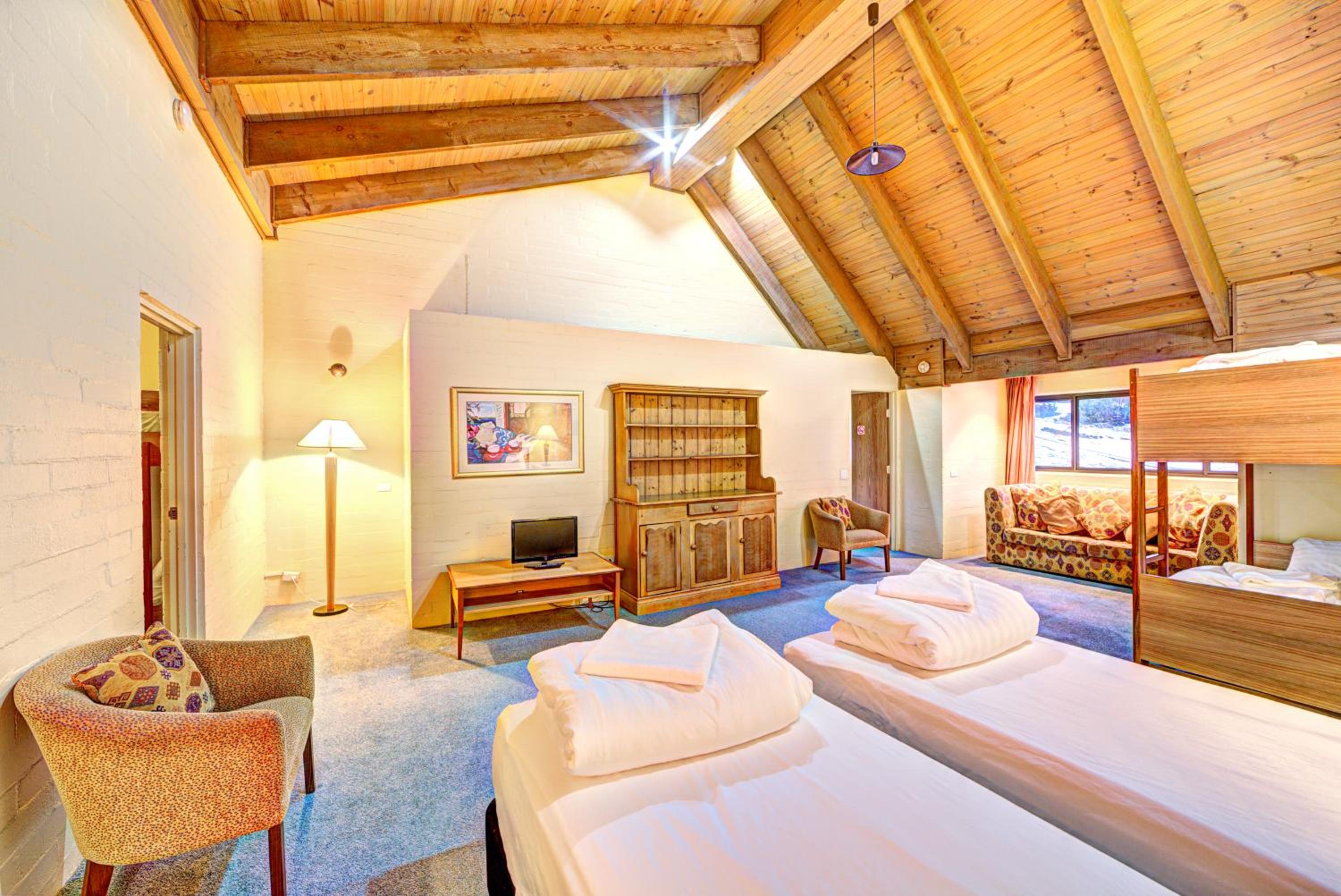 Snow Ski Apartments Extra Spacious Penthouse 41
