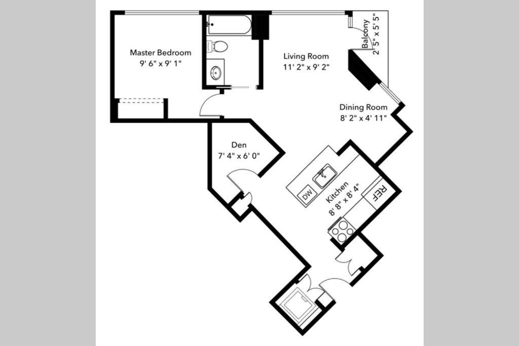 3-Bedrooms Apartment with stunning 180 water, mountain and city view Pool Hot Tub and Gym Heart of Downtown Skytrain 3mins walk Right by BC Place Rogers ar