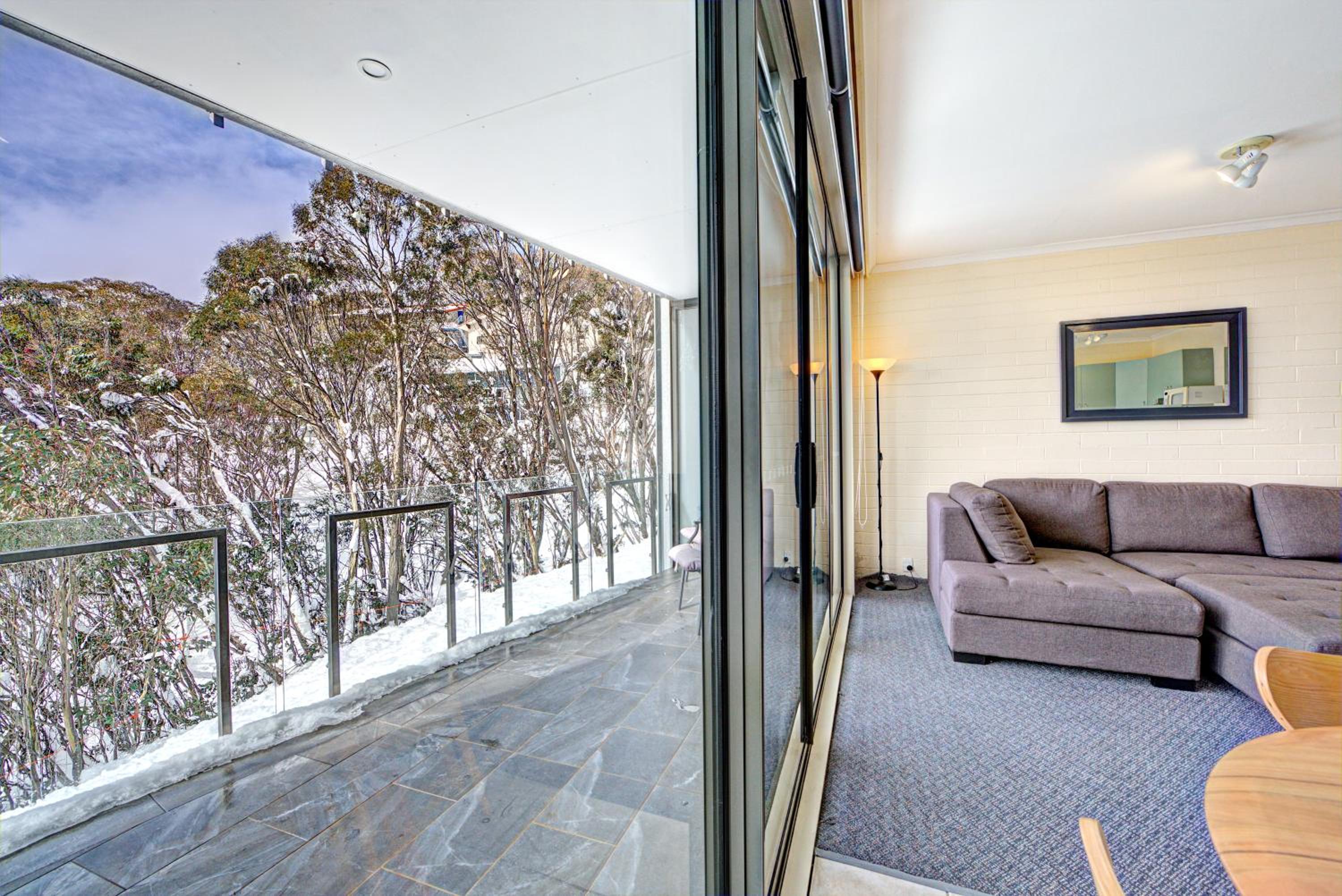 Snow Ski Apartments 34 view 5